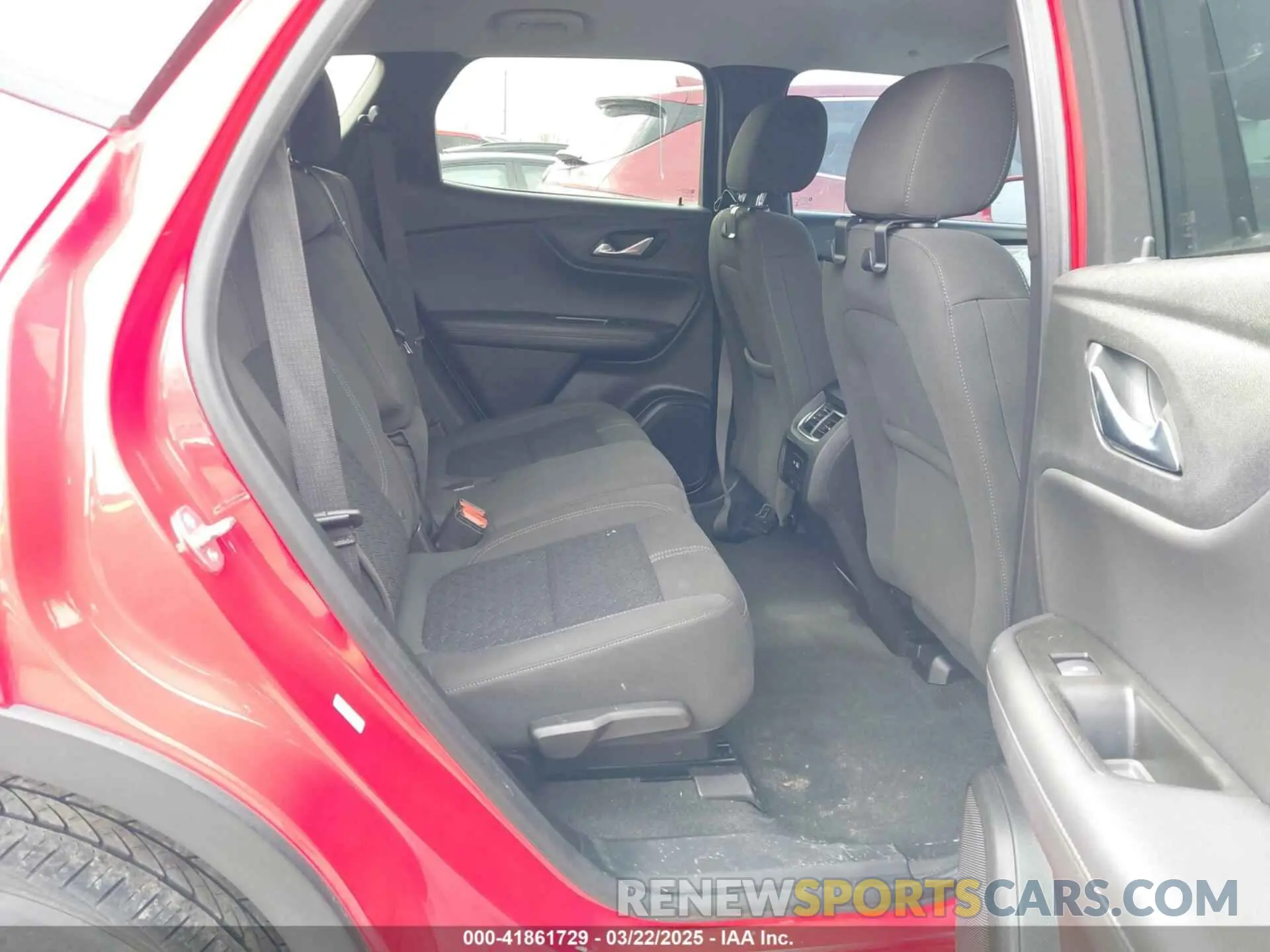 8 Photograph of a damaged car 3GNKBCRS8KS696988 CHEVROLET BLAZER 2019