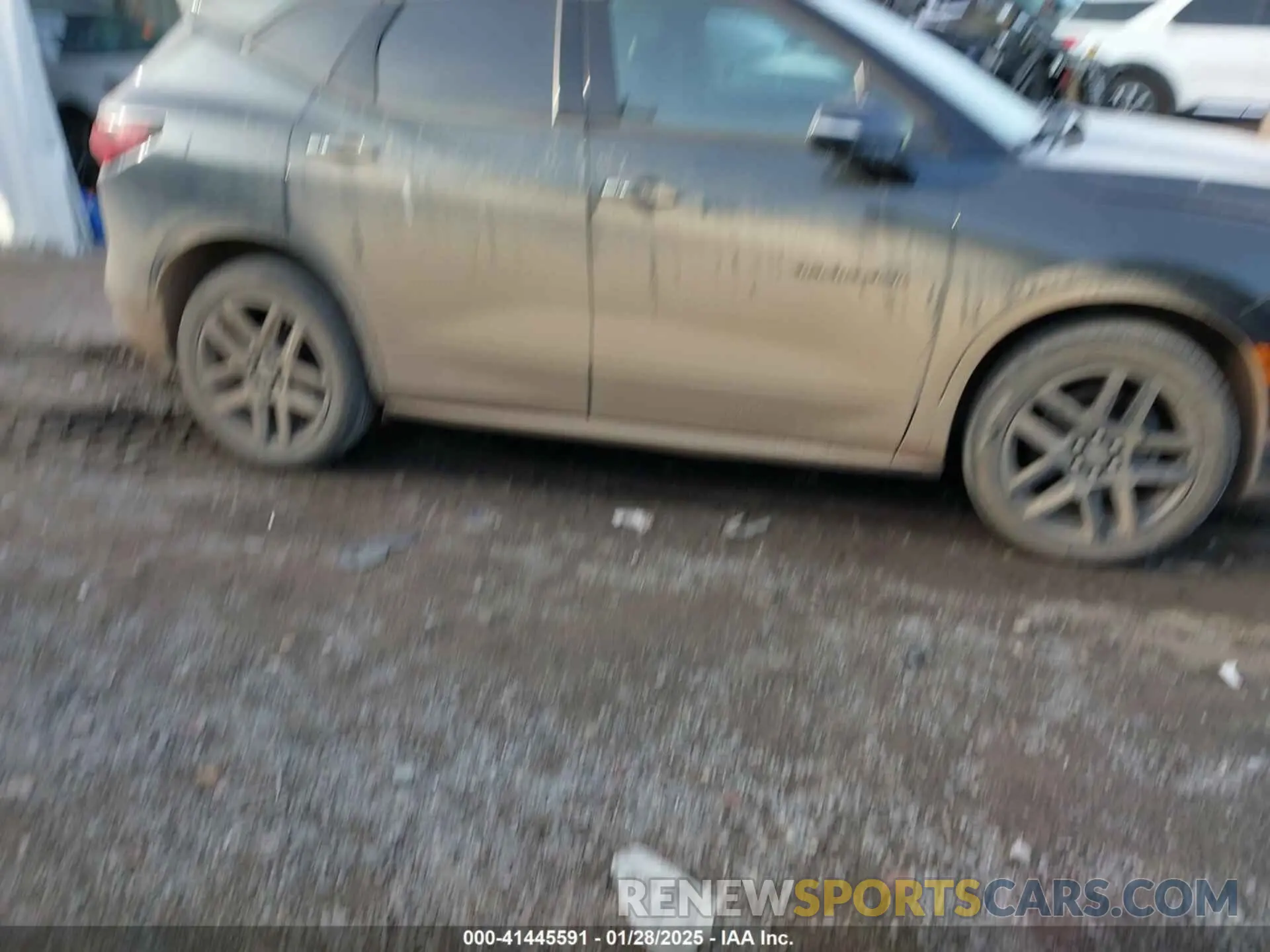 13 Photograph of a damaged car 3GNKBCRS9KS692710 CHEVROLET BLAZER 2019