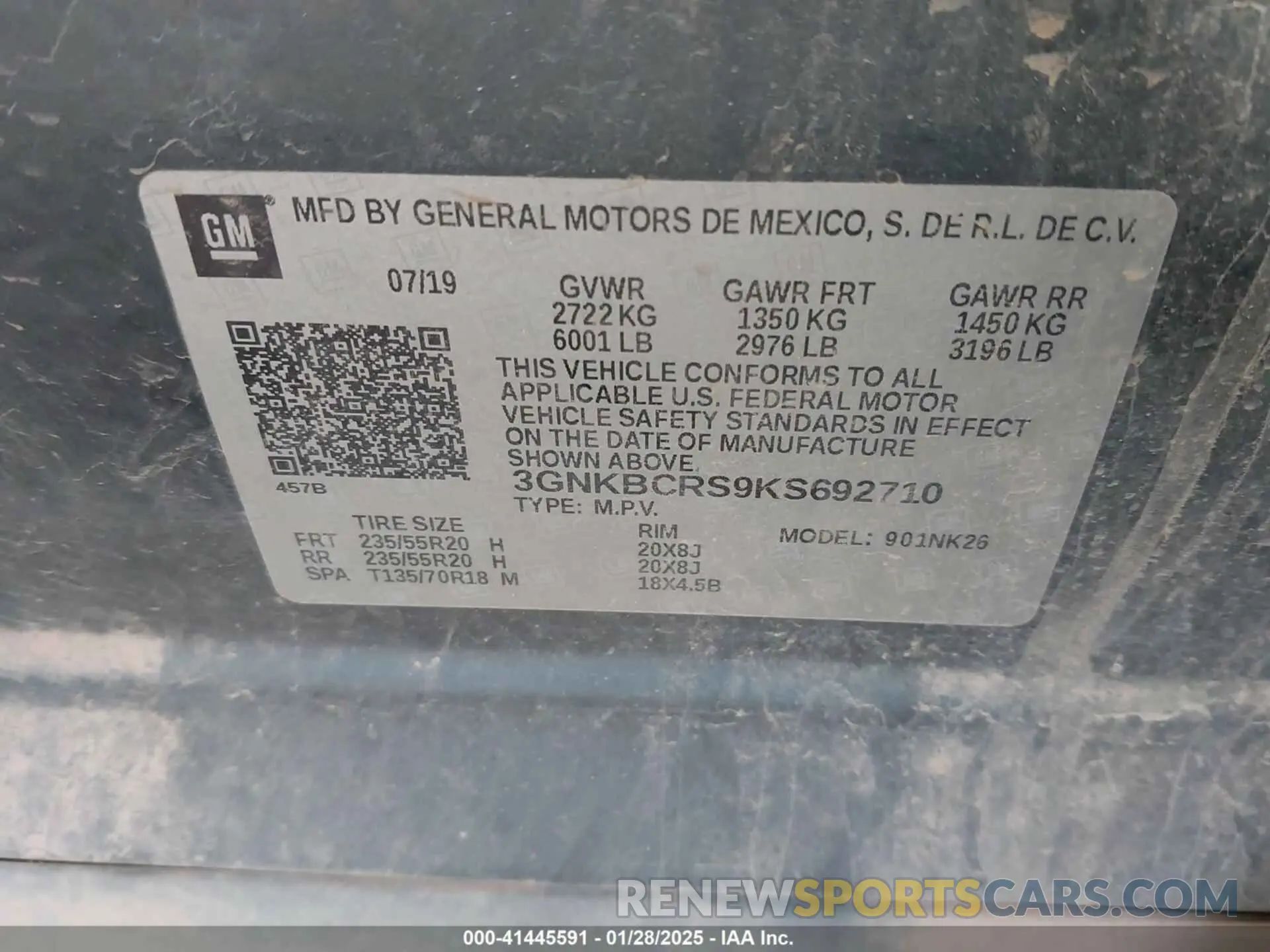 9 Photograph of a damaged car 3GNKBCRS9KS692710 CHEVROLET BLAZER 2019