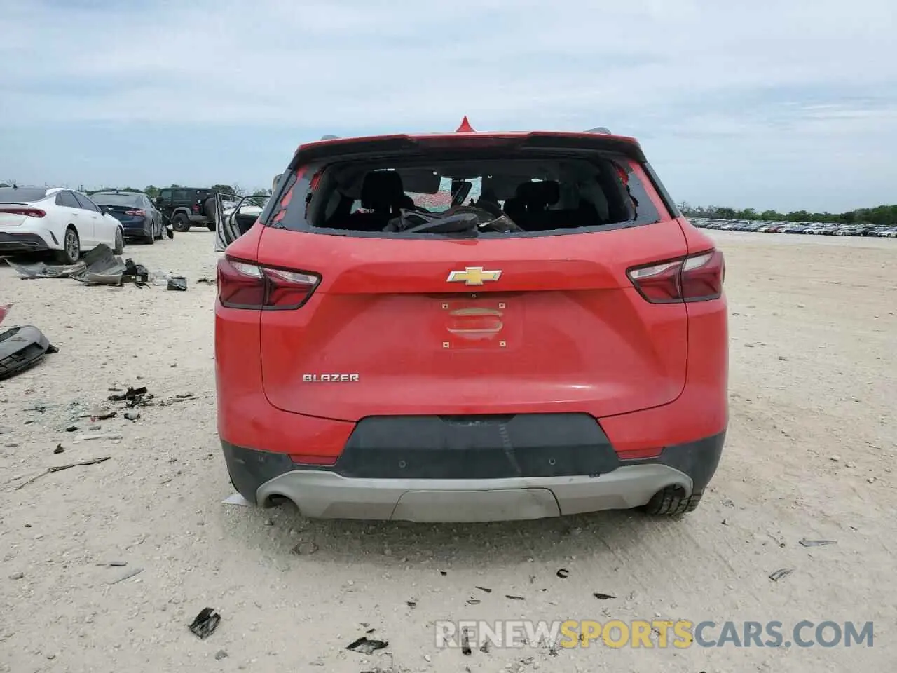 6 Photograph of a damaged car 3GNKBCRSXKS659991 CHEVROLET BLAZER 2019