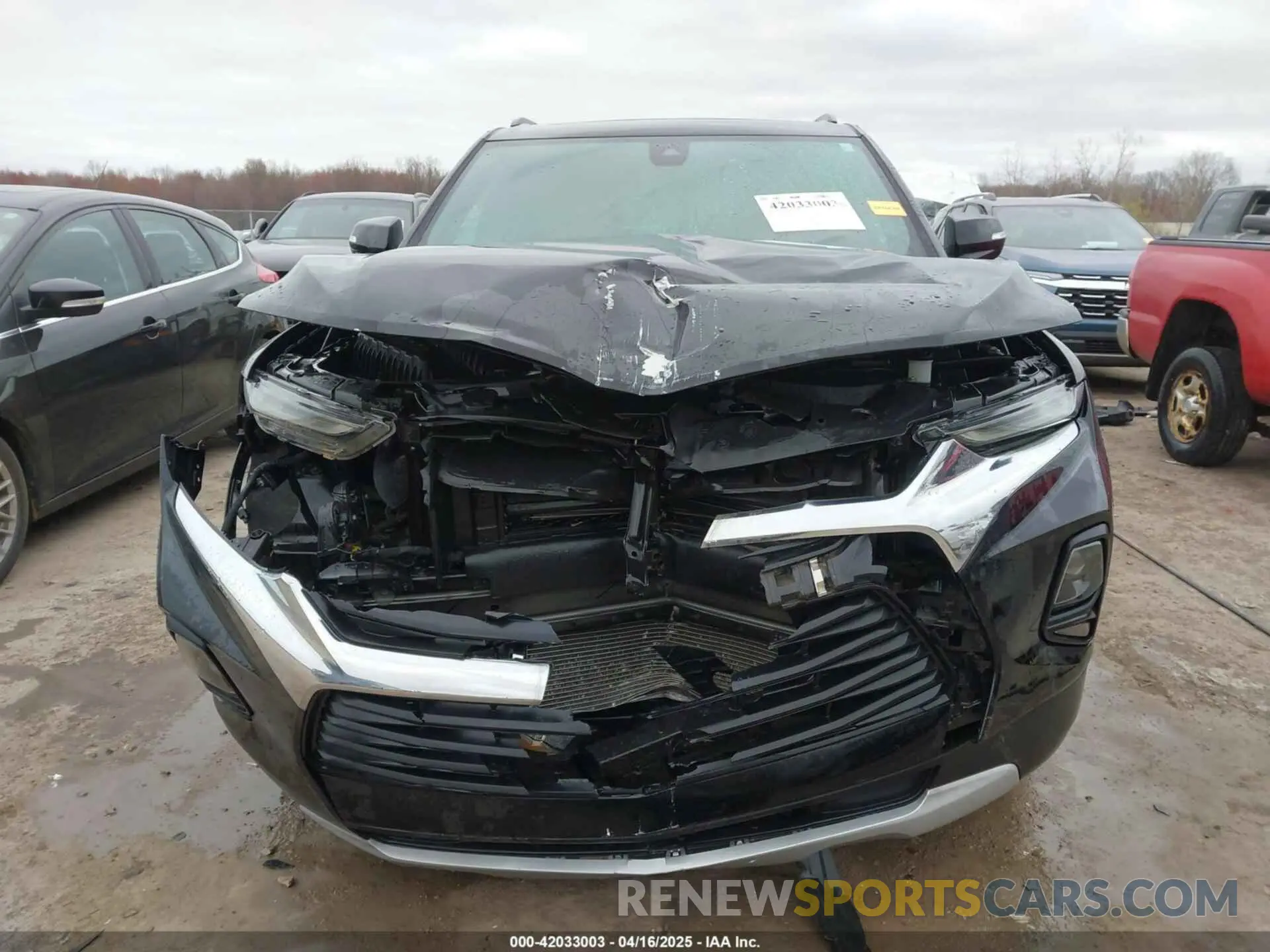 12 Photograph of a damaged car 3GNKBDRS0KS666082 CHEVROLET BLAZER 2019