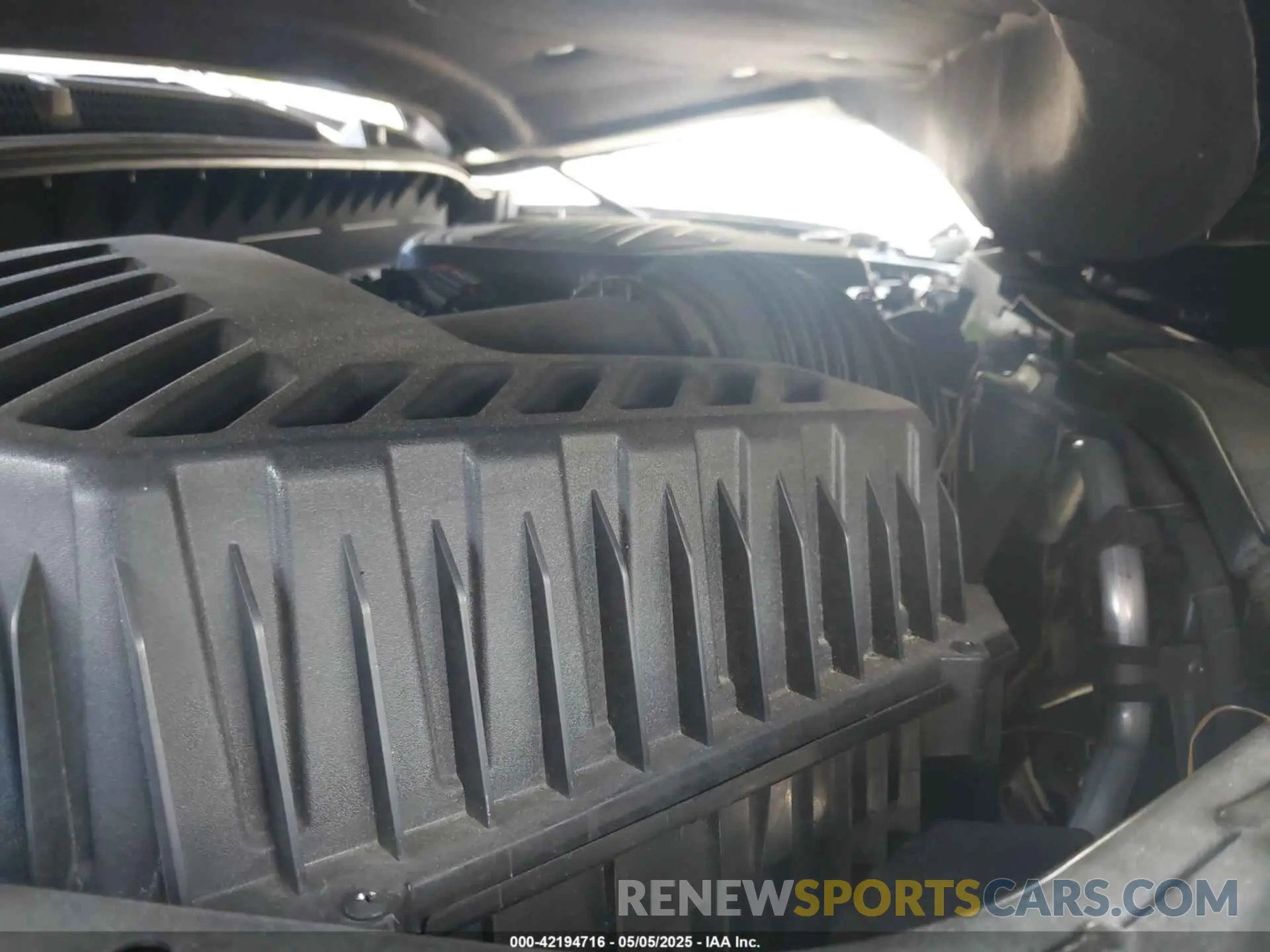 10 Photograph of a damaged car 3GNKBDRS1KS666169 CHEVROLET BLAZER 2019