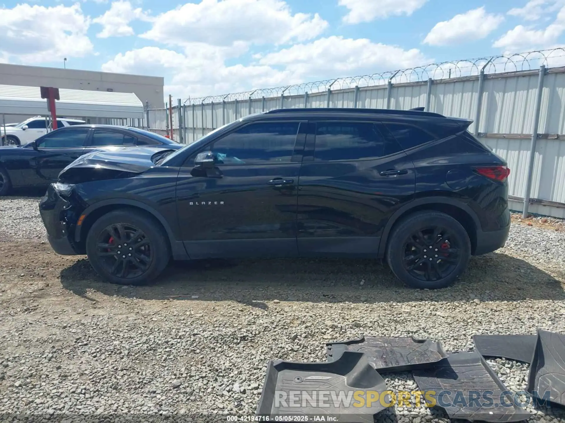 14 Photograph of a damaged car 3GNKBDRS1KS666169 CHEVROLET BLAZER 2019