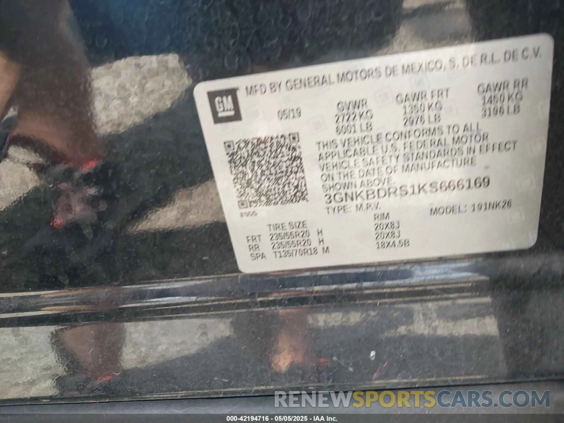 9 Photograph of a damaged car 3GNKBDRS1KS666169 CHEVROLET BLAZER 2019