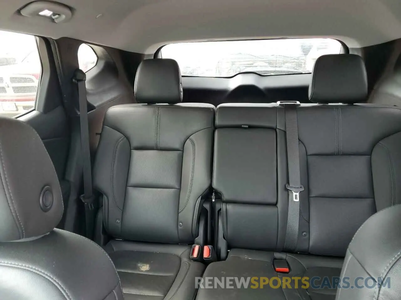 10 Photograph of a damaged car 3GNKBDRS2KS600021 CHEVROLET BLAZER 2019
