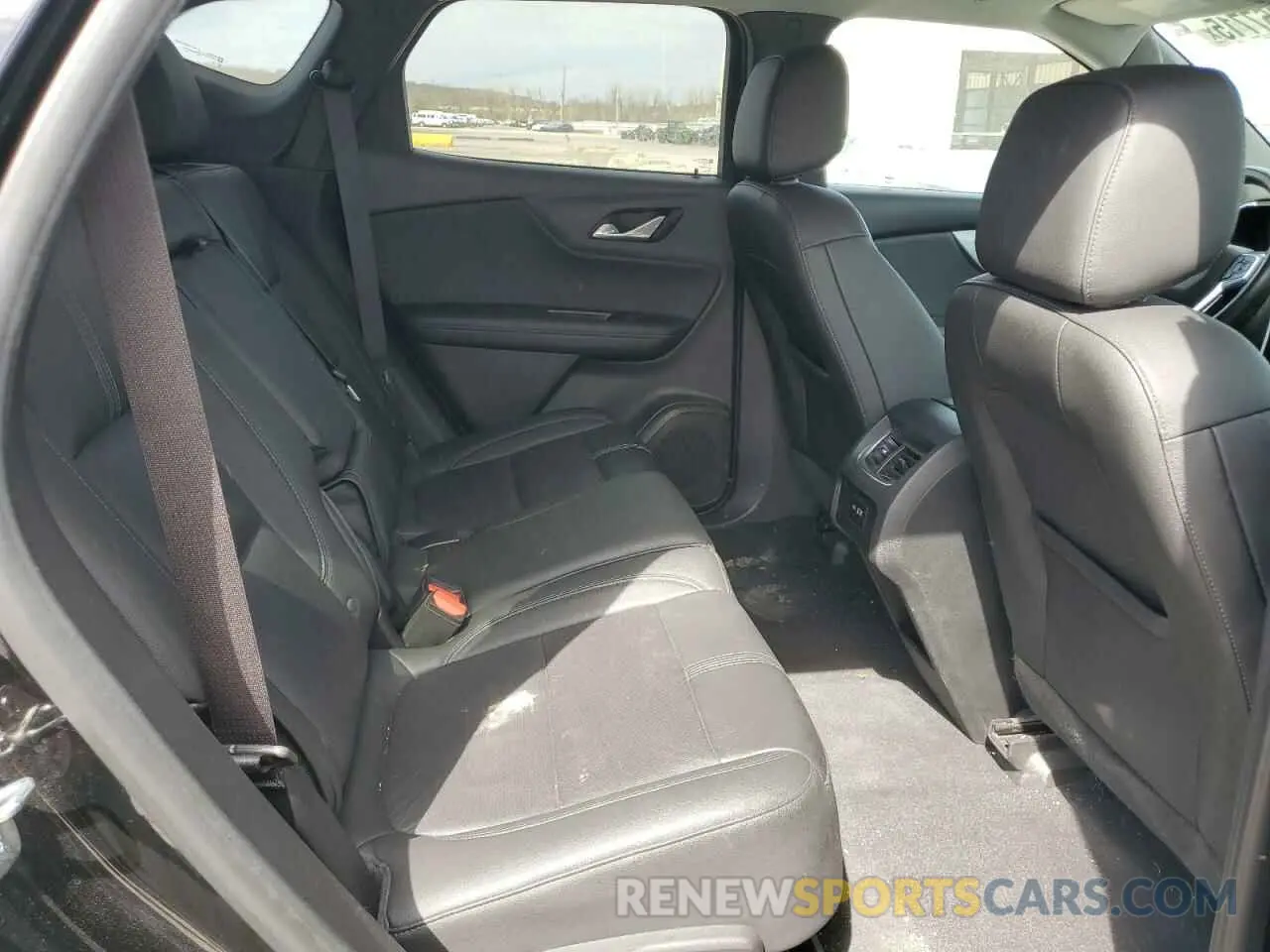 11 Photograph of a damaged car 3GNKBDRS2KS600021 CHEVROLET BLAZER 2019
