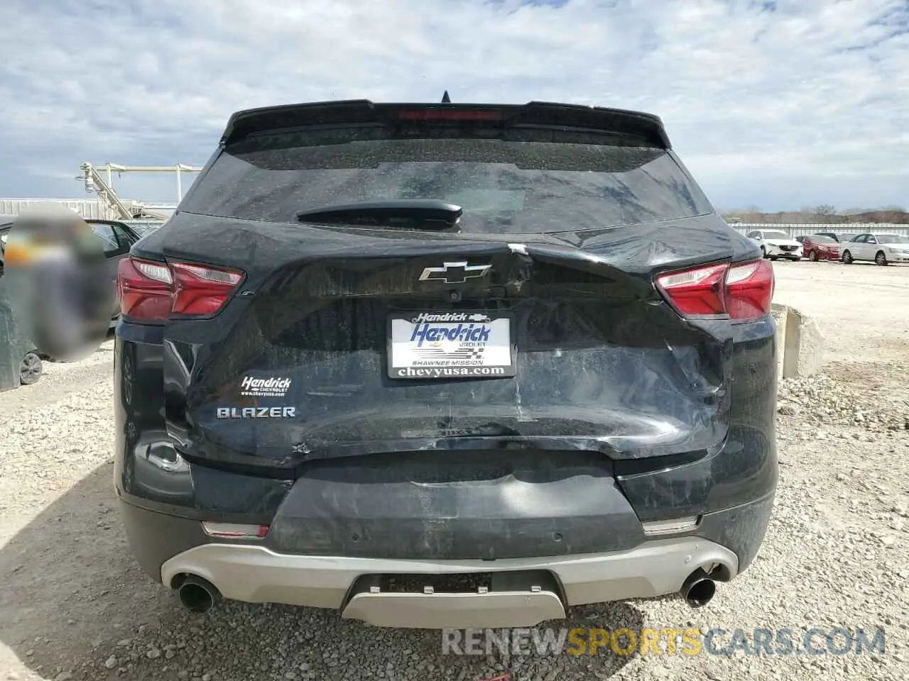 6 Photograph of a damaged car 3GNKBDRS2KS600021 CHEVROLET BLAZER 2019