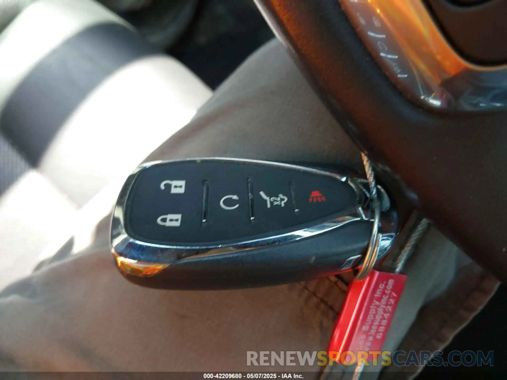 11 Photograph of a damaged car 3GNKBDRS7KS590179 CHEVROLET BLAZER 2019