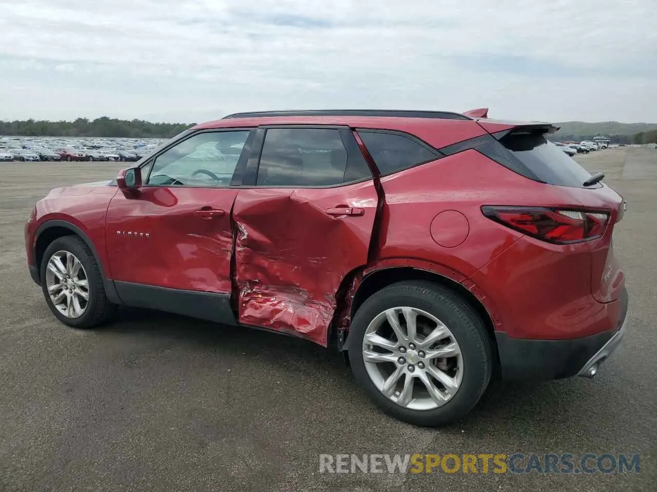 2 Photograph of a damaged car 3GNKBDRS9KS656635 CHEVROLET BLAZER 2019