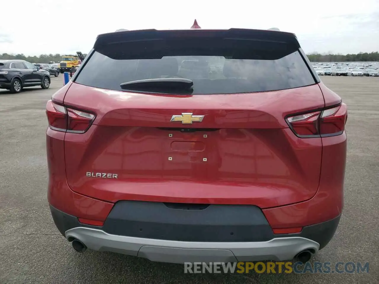 6 Photograph of a damaged car 3GNKBDRS9KS656635 CHEVROLET BLAZER 2019