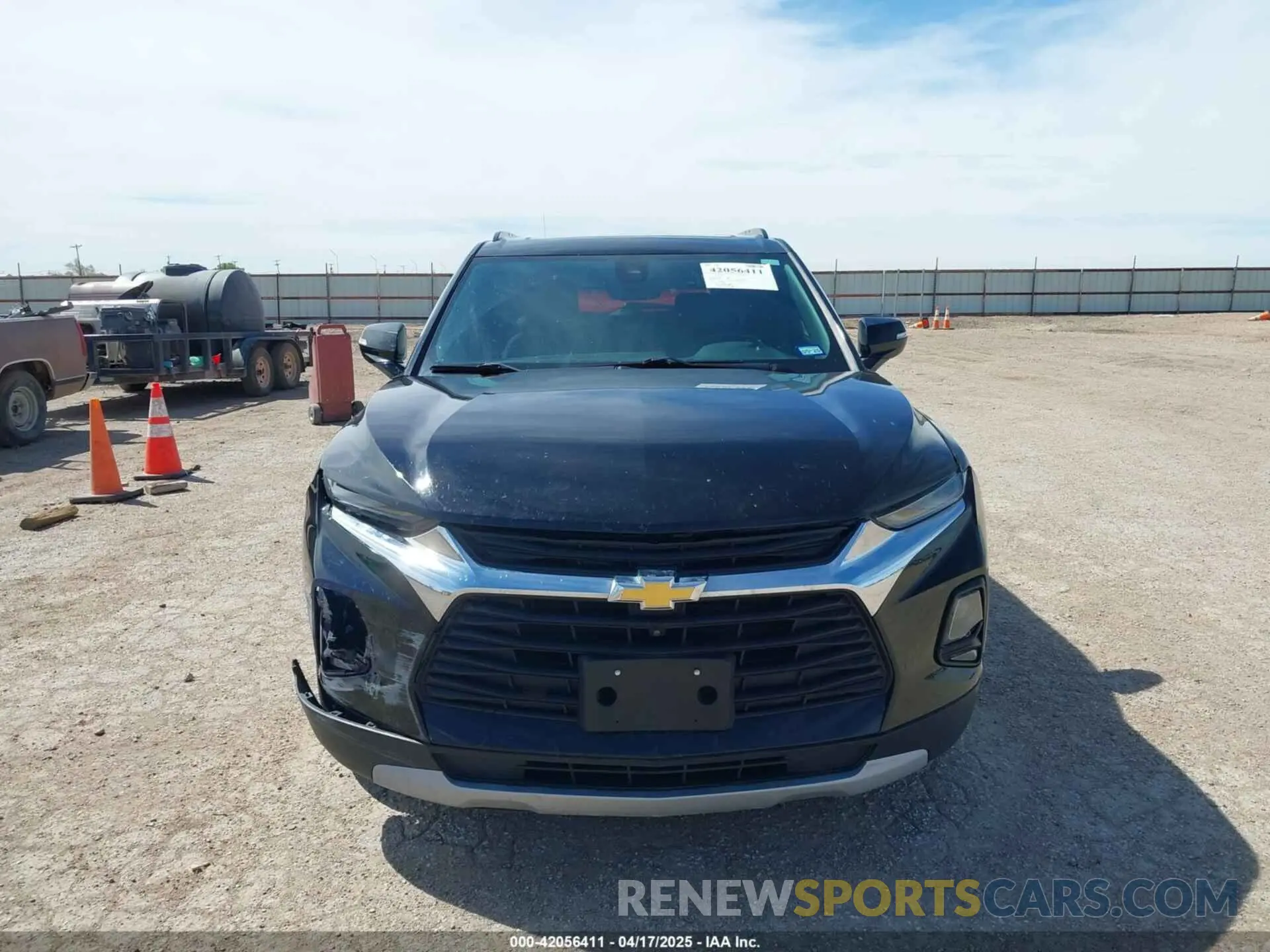 12 Photograph of a damaged car 3GNKBDRSXKS640962 CHEVROLET BLAZER 2019