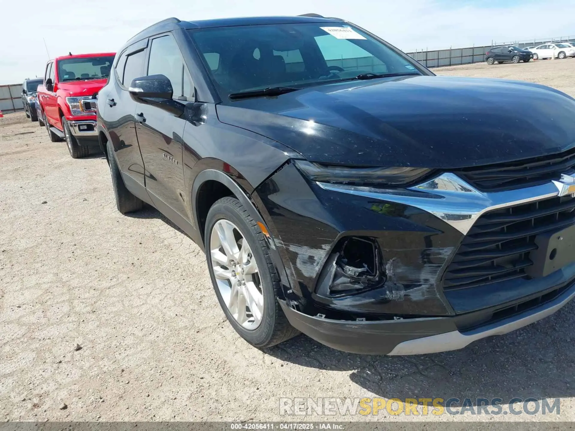 6 Photograph of a damaged car 3GNKBDRSXKS640962 CHEVROLET BLAZER 2019