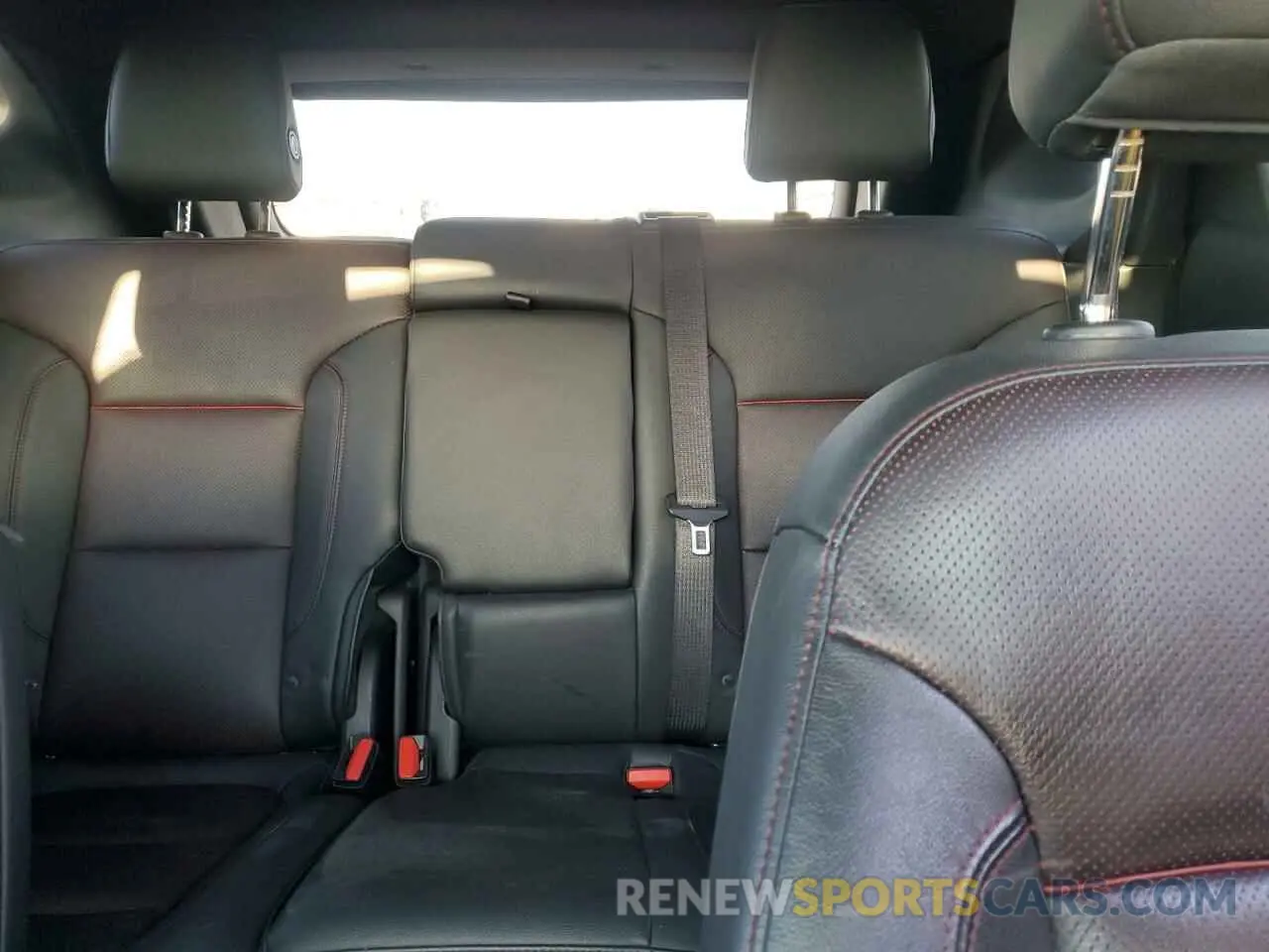 10 Photograph of a damaged car 3GNKBERS1KS673158 CHEVROLET BLAZER 2019