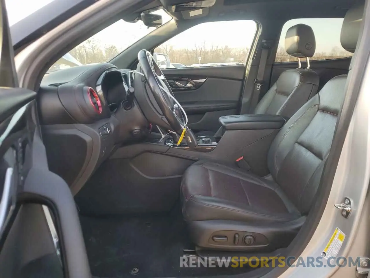 7 Photograph of a damaged car 3GNKBERS1KS673158 CHEVROLET BLAZER 2019