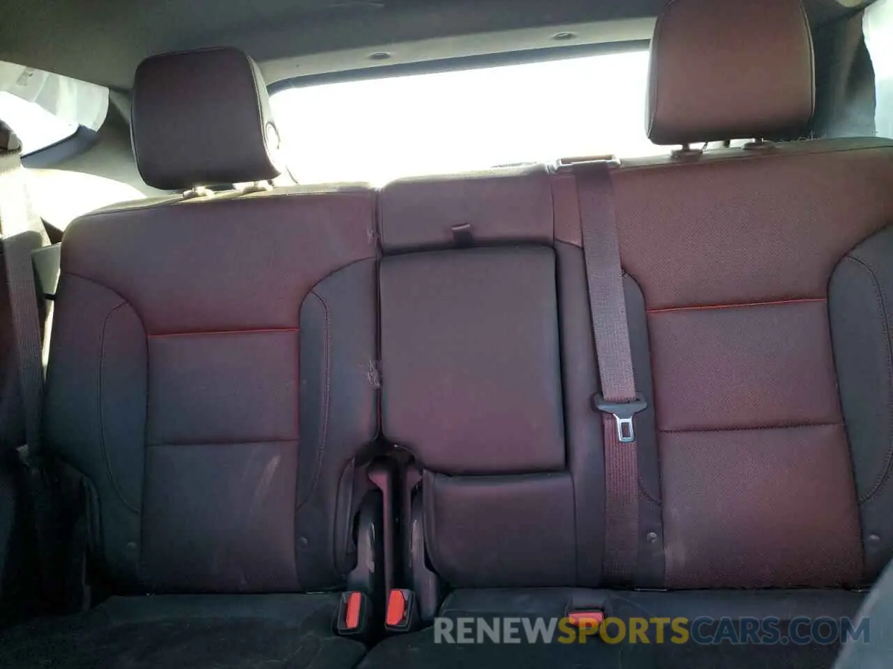10 Photograph of a damaged car 3GNKBERS1KS703758 CHEVROLET BLAZER 2019