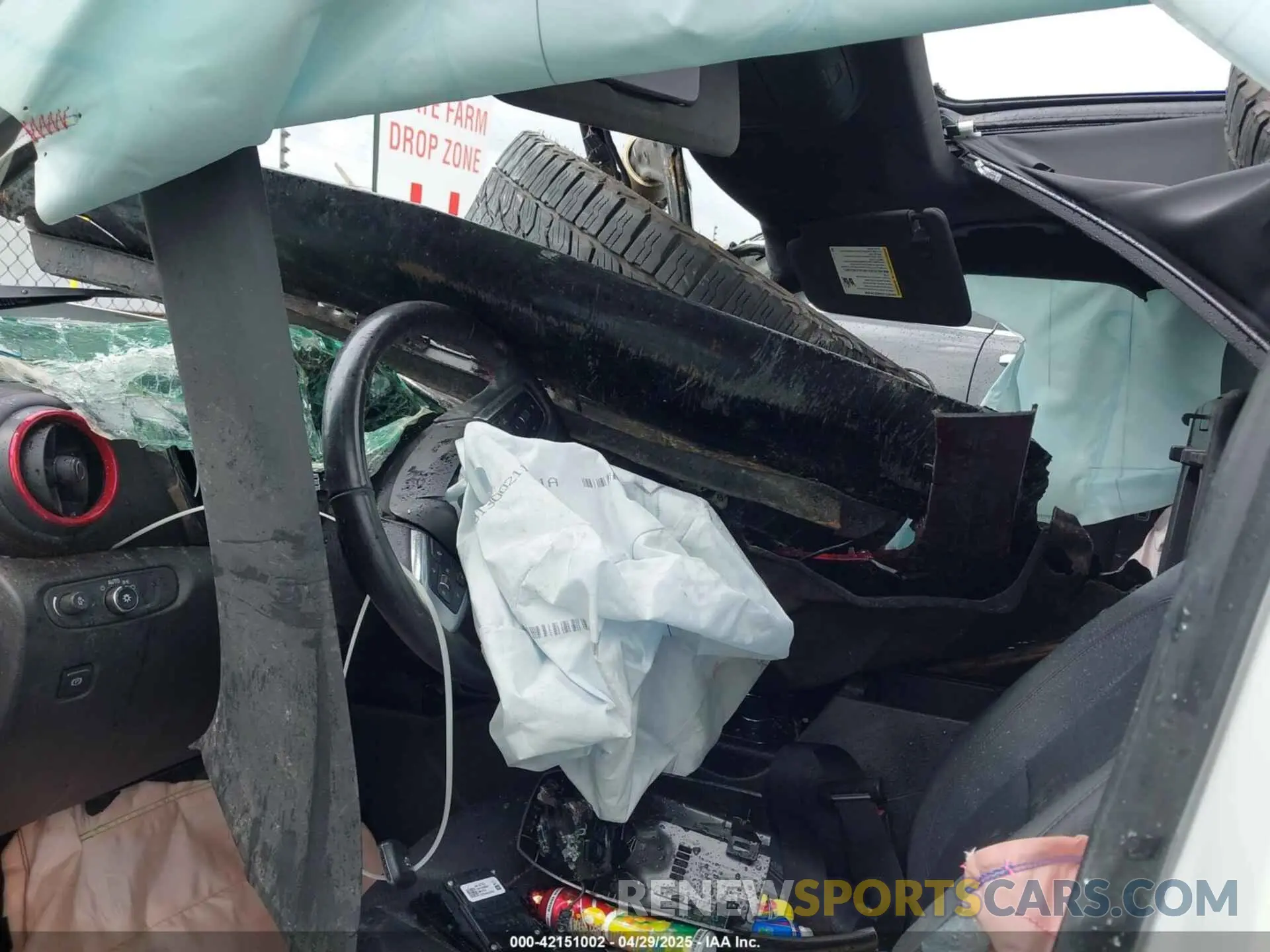 5 Photograph of a damaged car 3GNKBERS2KS683987 CHEVROLET BLAZER 2019