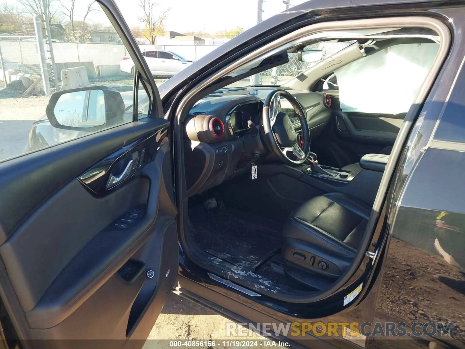 5 Photograph of a damaged car 3GNKBERS2KS694858 CHEVROLET BLAZER 2019