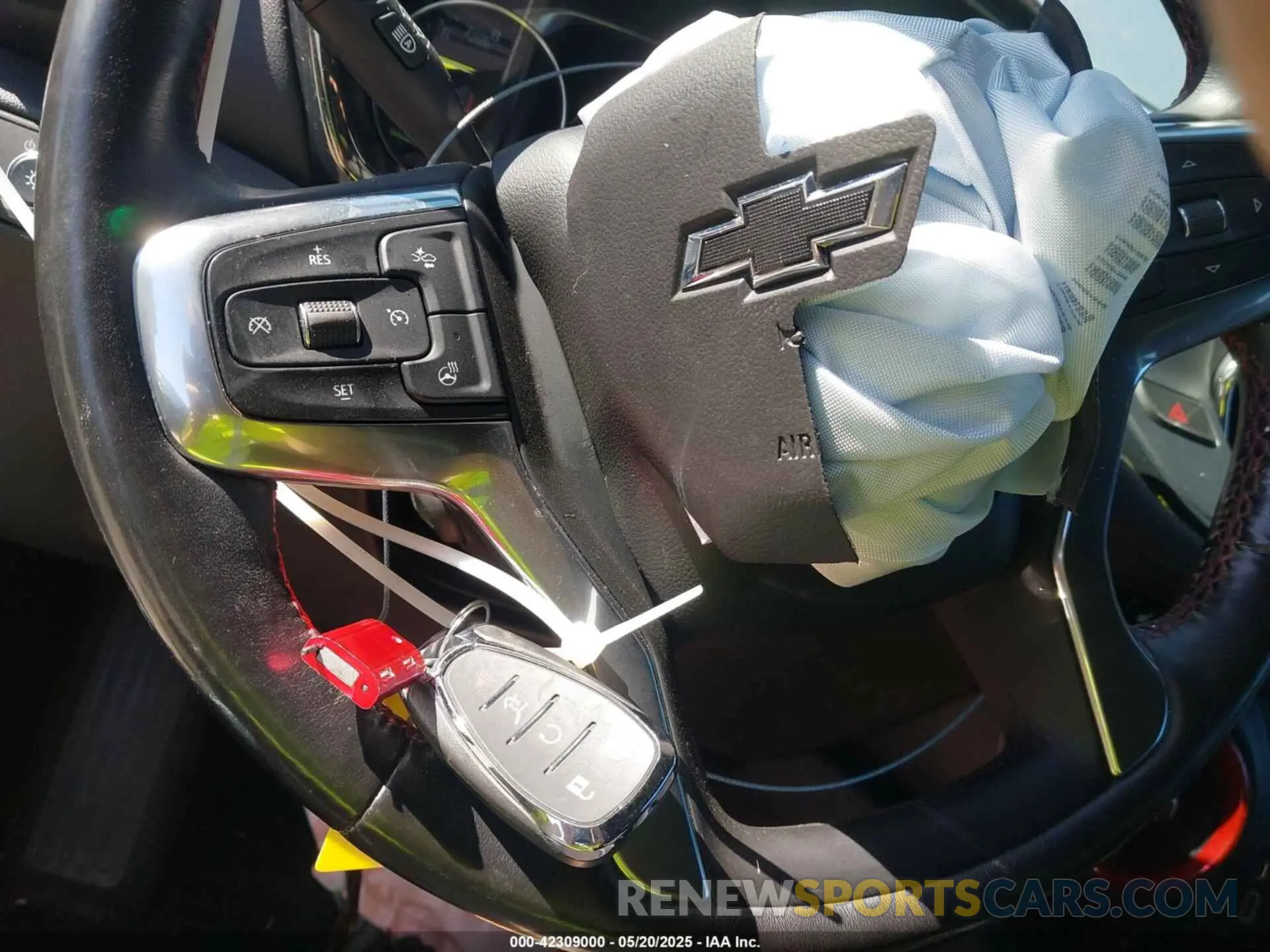 11 Photograph of a damaged car 3GNKBERS4KS678029 CHEVROLET BLAZER 2019