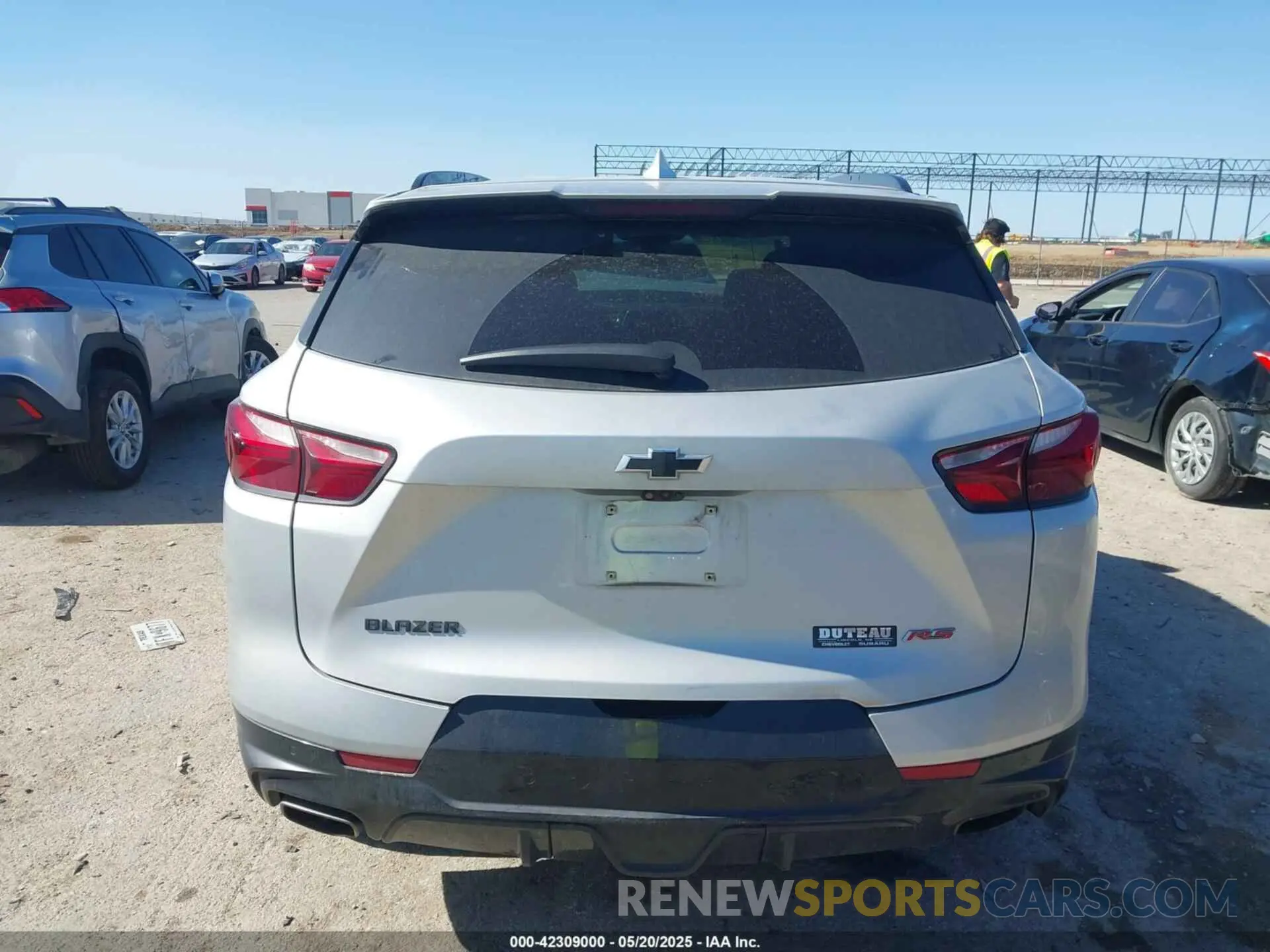 16 Photograph of a damaged car 3GNKBERS4KS678029 CHEVROLET BLAZER 2019