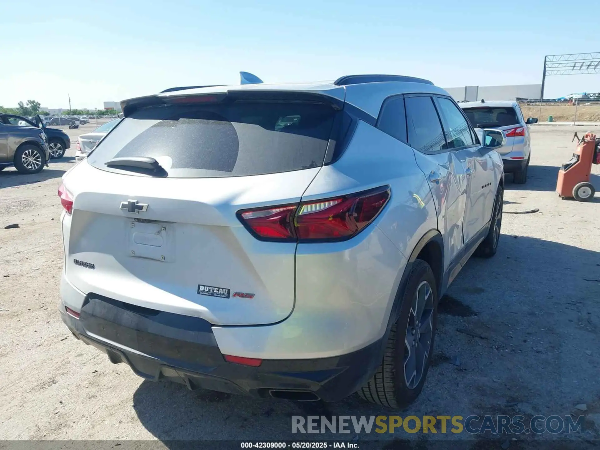 4 Photograph of a damaged car 3GNKBERS4KS678029 CHEVROLET BLAZER 2019