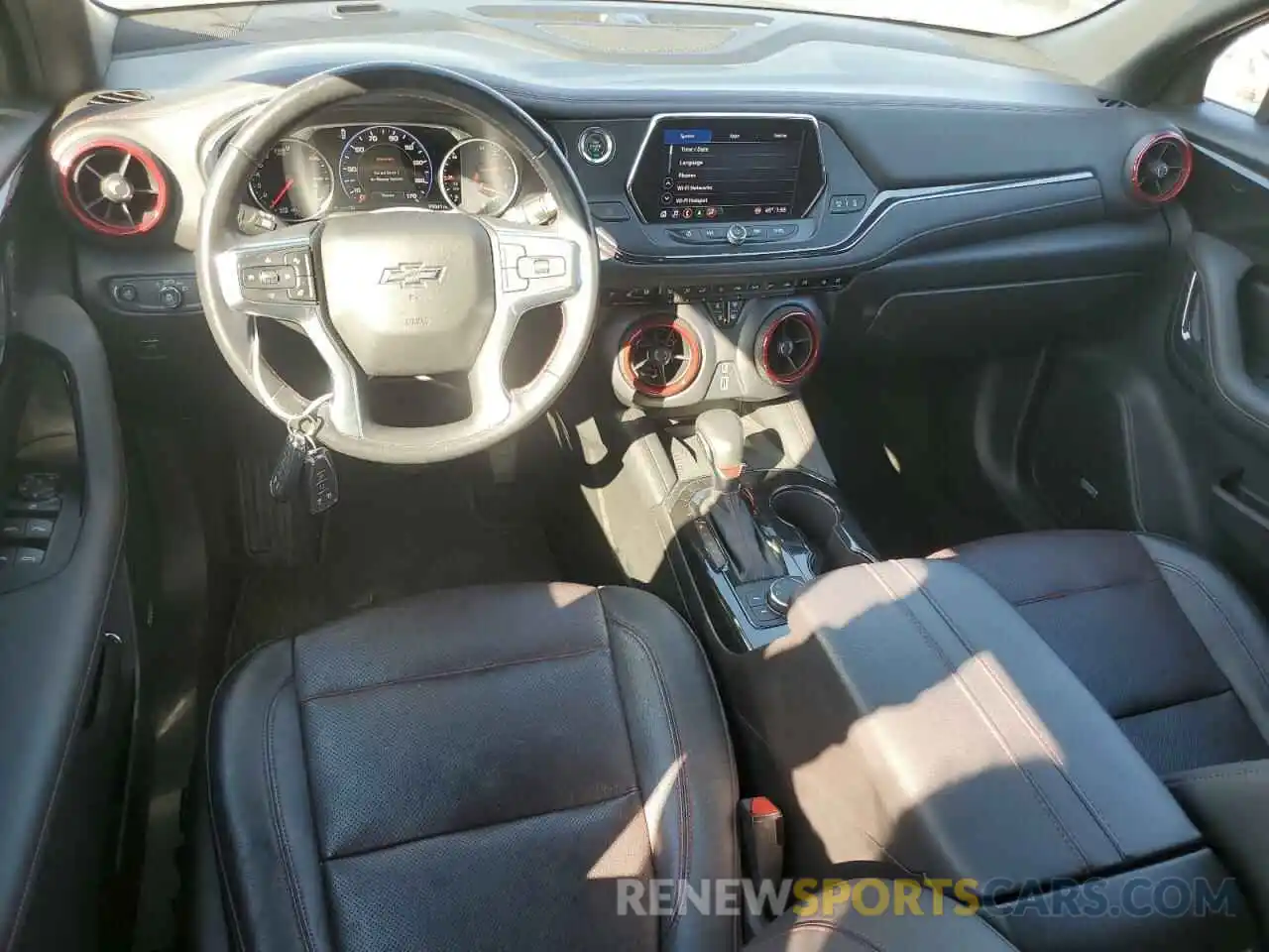 8 Photograph of a damaged car 3GNKBERS5KS701625 CHEVROLET BLAZER 2019