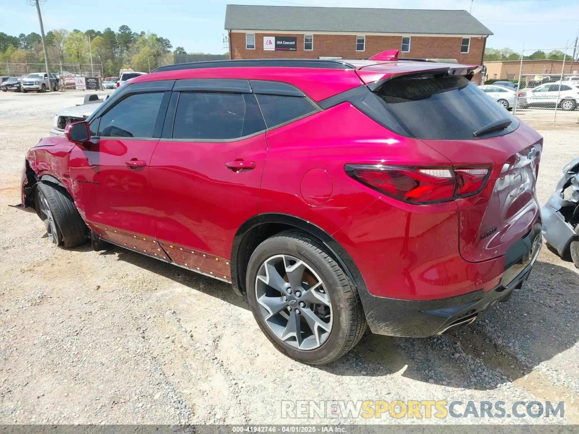 3 Photograph of a damaged car 3GNKBERS5KS703889 CHEVROLET BLAZER 2019