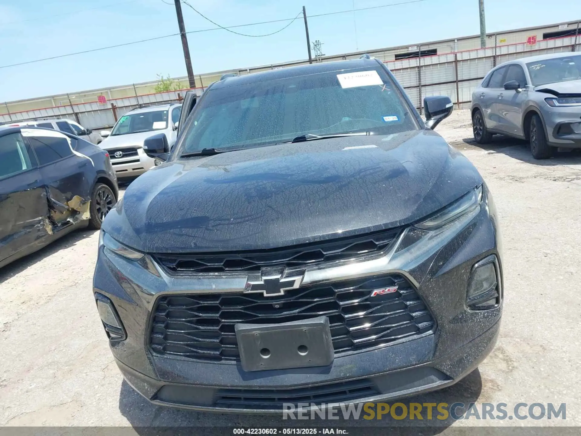 12 Photograph of a damaged car 3GNKBERS6KS663807 CHEVROLET BLAZER 2019