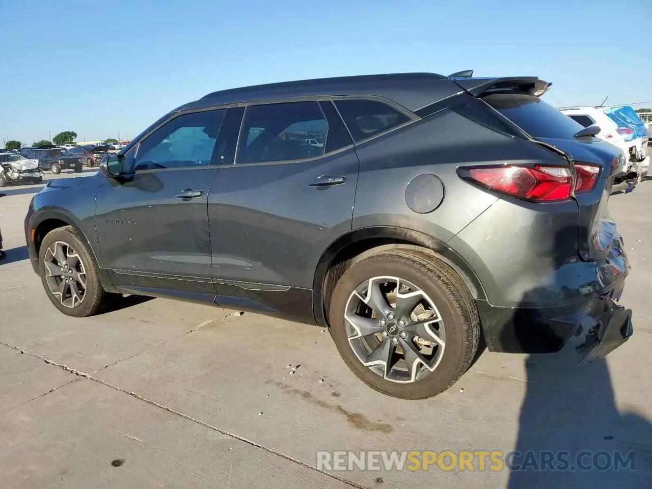 2 Photograph of a damaged car 3GNKBERS7KS666487 CHEVROLET BLAZER 2019