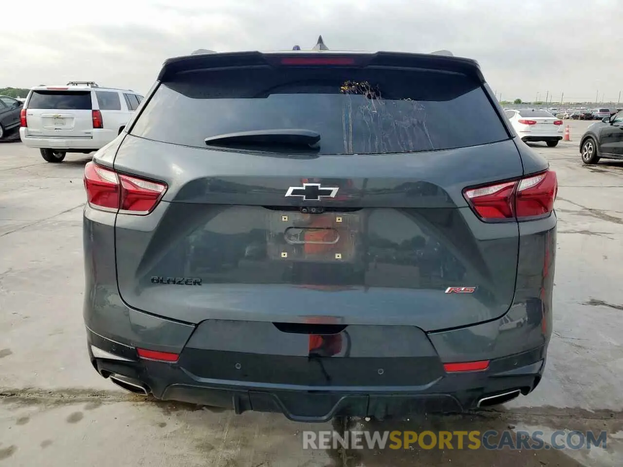 12 Photograph of a damaged car 3GNKBERS8KS652940 CHEVROLET BLAZER 2019