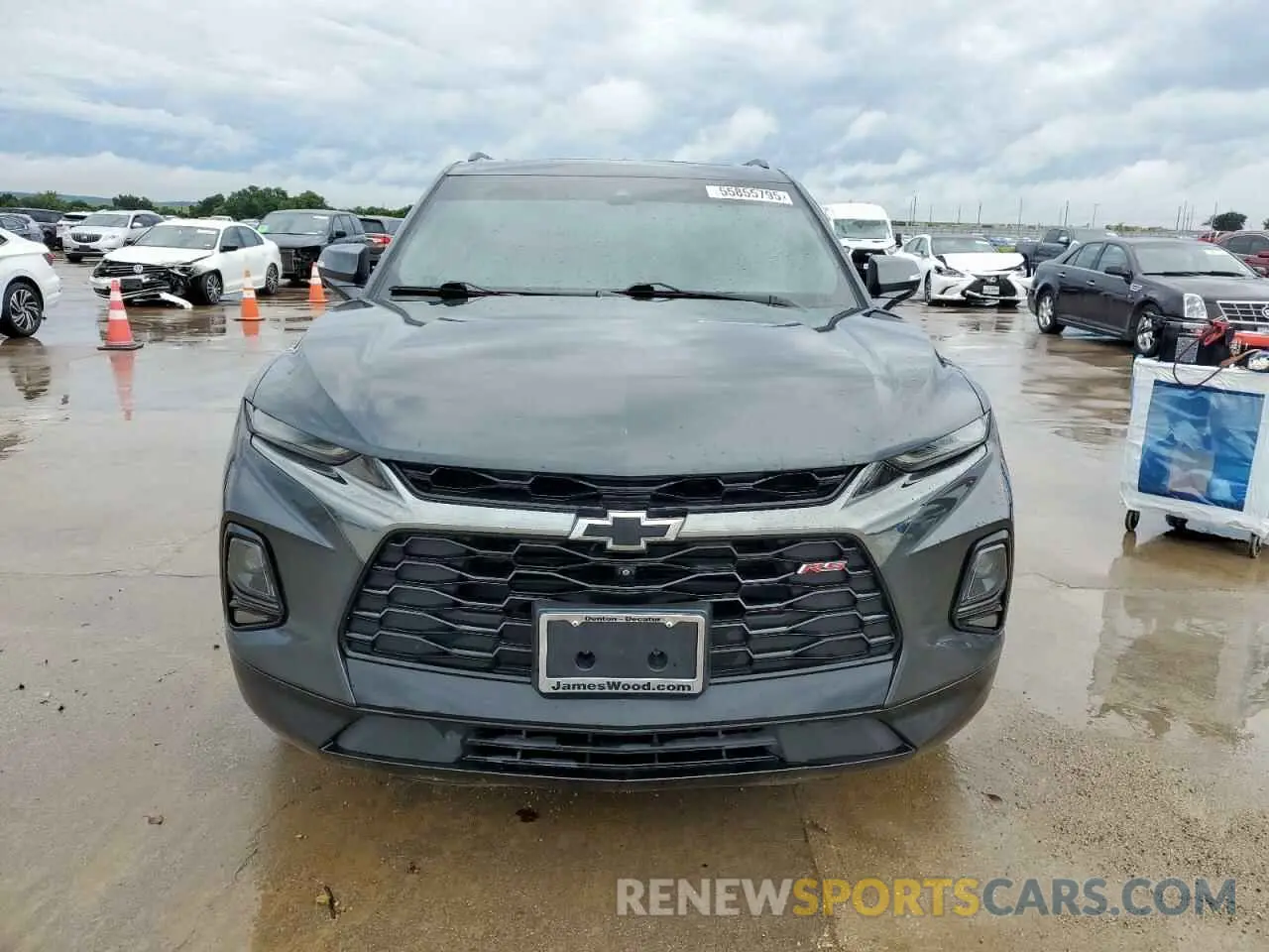 9 Photograph of a damaged car 3GNKBERS8KS652940 CHEVROLET BLAZER 2019