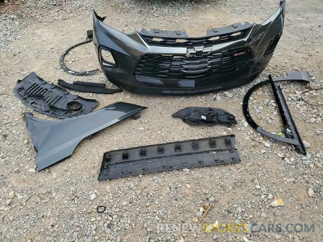 13 Photograph of a damaged car 3GNKBERSXKS644368 CHEVROLET BLAZER 2019