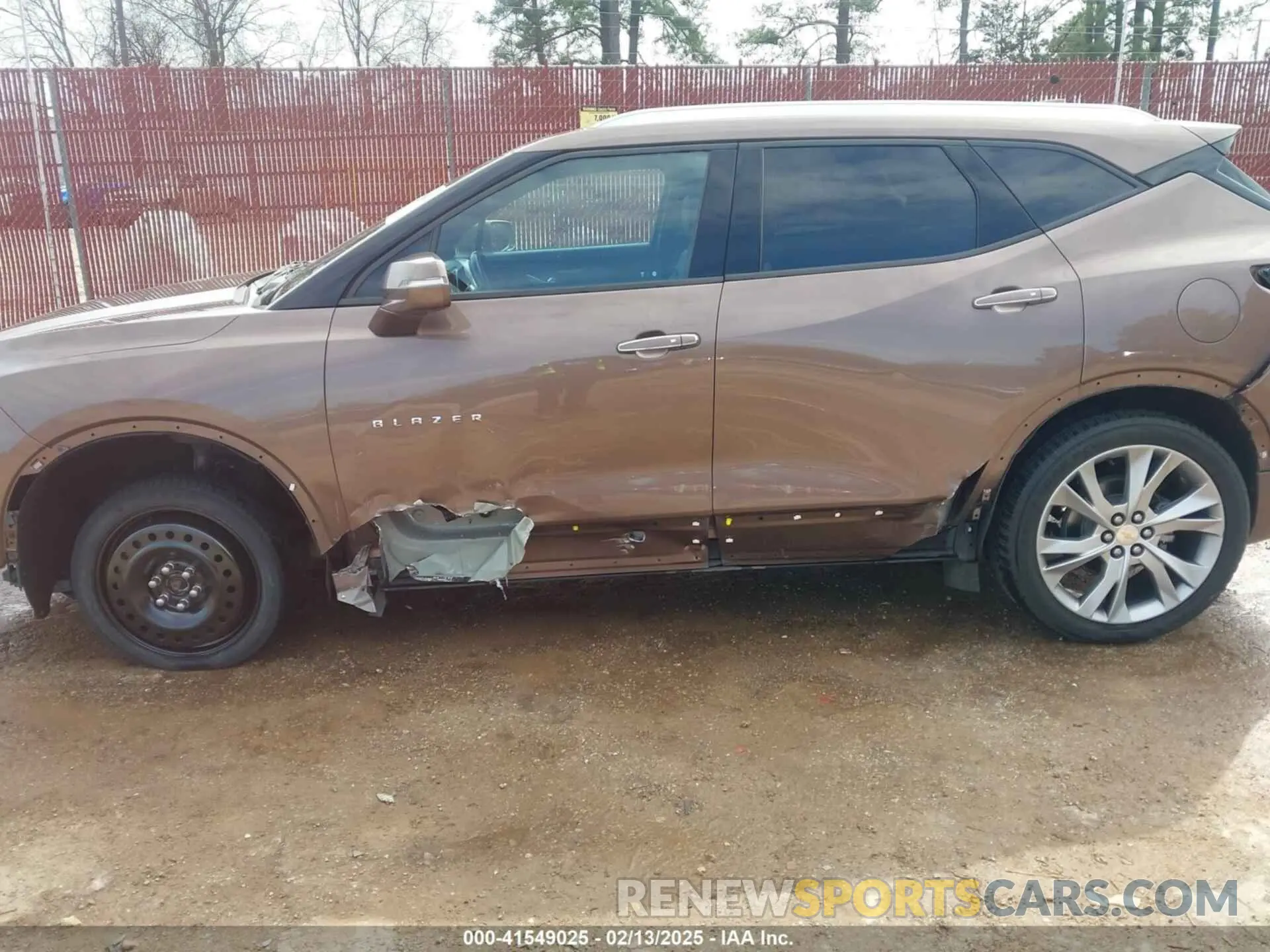14 Photograph of a damaged car 3GNKBFRS3KS669764 CHEVROLET BLAZER 2019