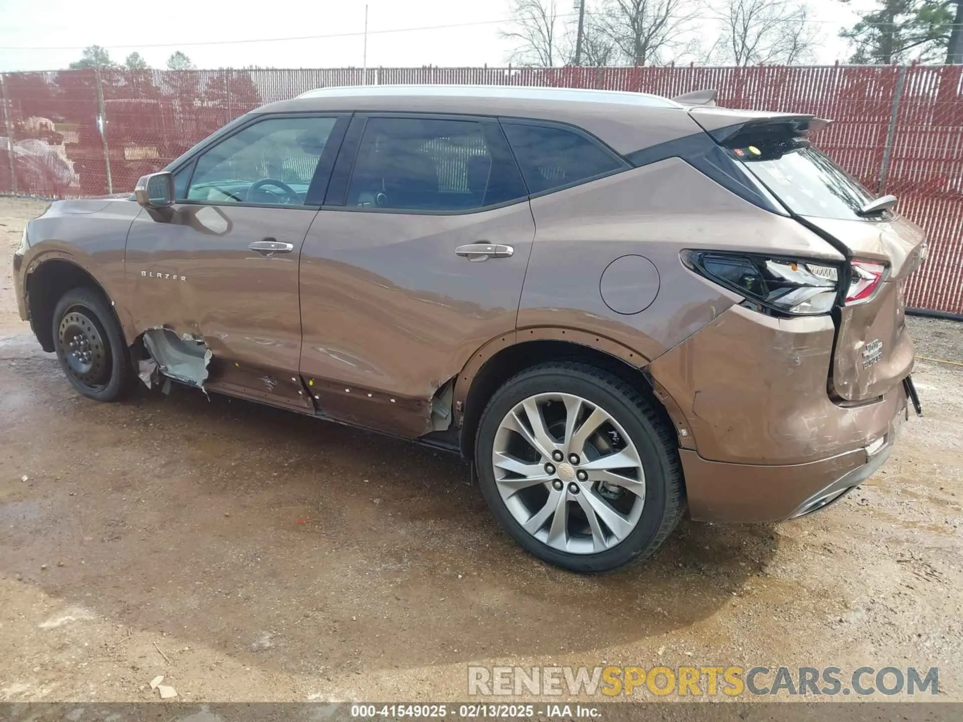 3 Photograph of a damaged car 3GNKBFRS3KS669764 CHEVROLET BLAZER 2019