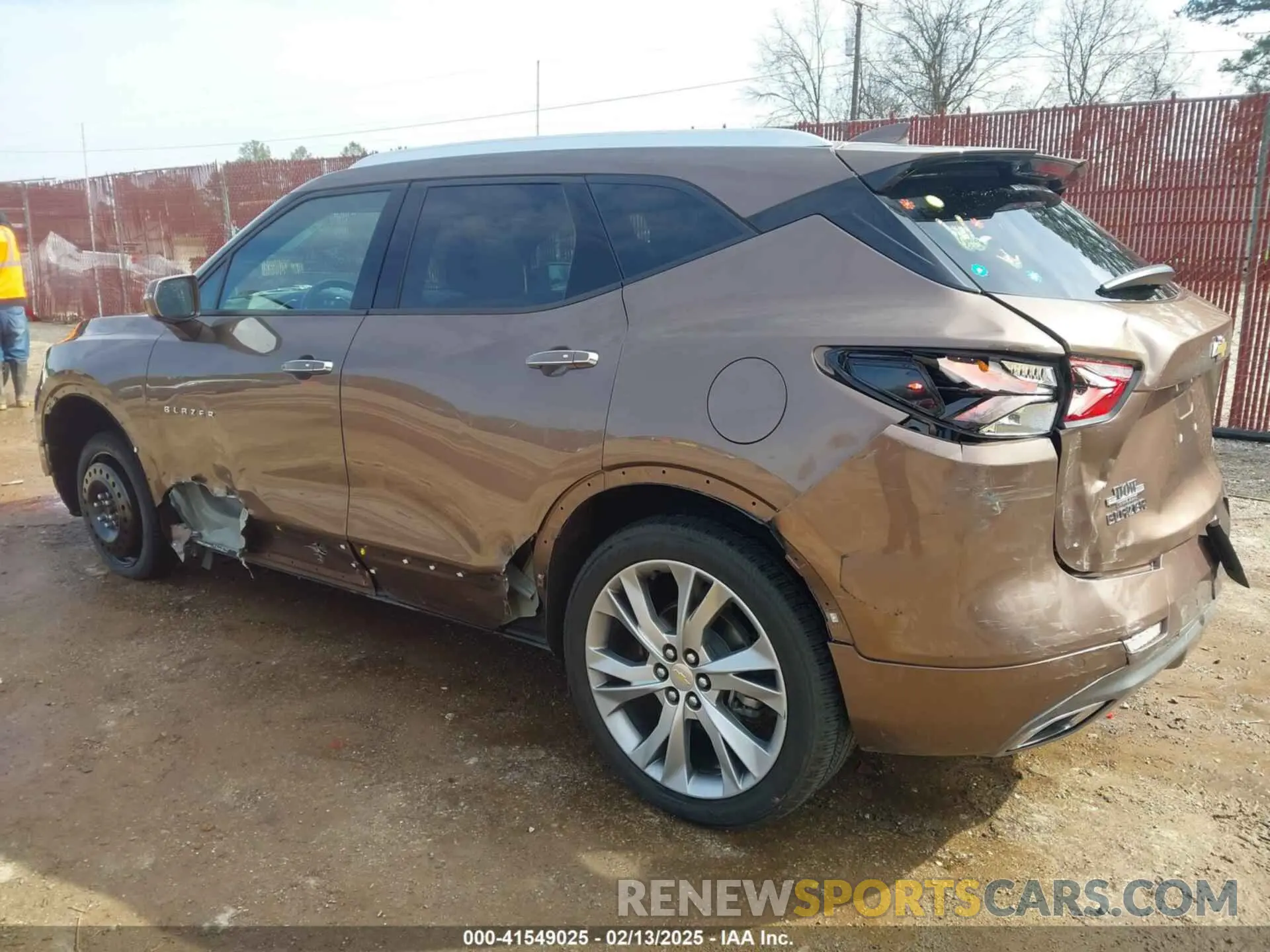 6 Photograph of a damaged car 3GNKBFRS3KS669764 CHEVROLET BLAZER 2019