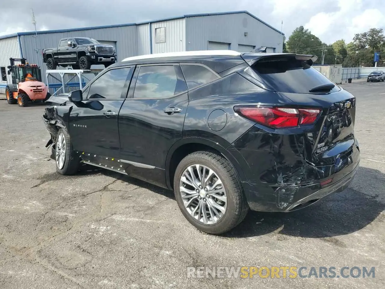 2 Photograph of a damaged car 3GNKBFRS4KS690347 CHEVROLET BLAZER 2019