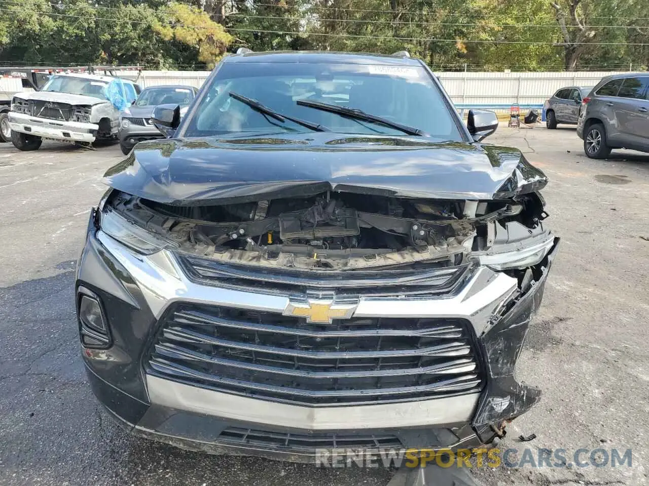 5 Photograph of a damaged car 3GNKBFRS4KS690347 CHEVROLET BLAZER 2019