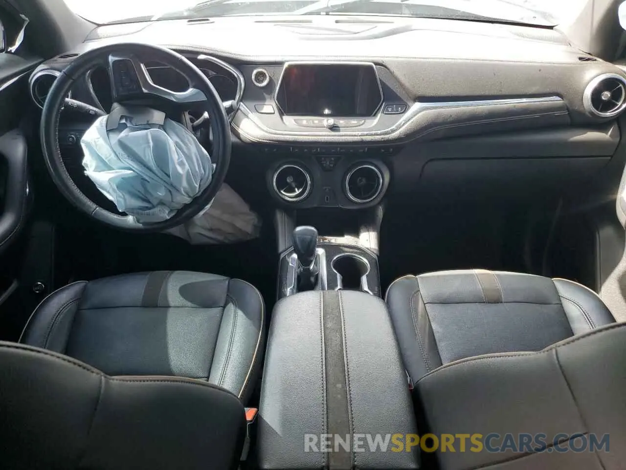 8 Photograph of a damaged car 3GNKBFRS4KS690347 CHEVROLET BLAZER 2019