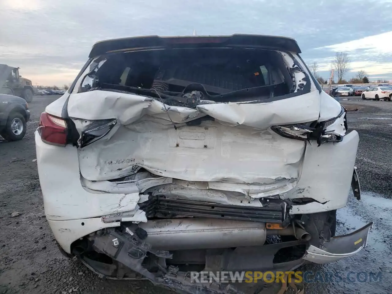 6 Photograph of a damaged car 3GNKBFRS9KS700290 CHEVROLET BLAZER 2019