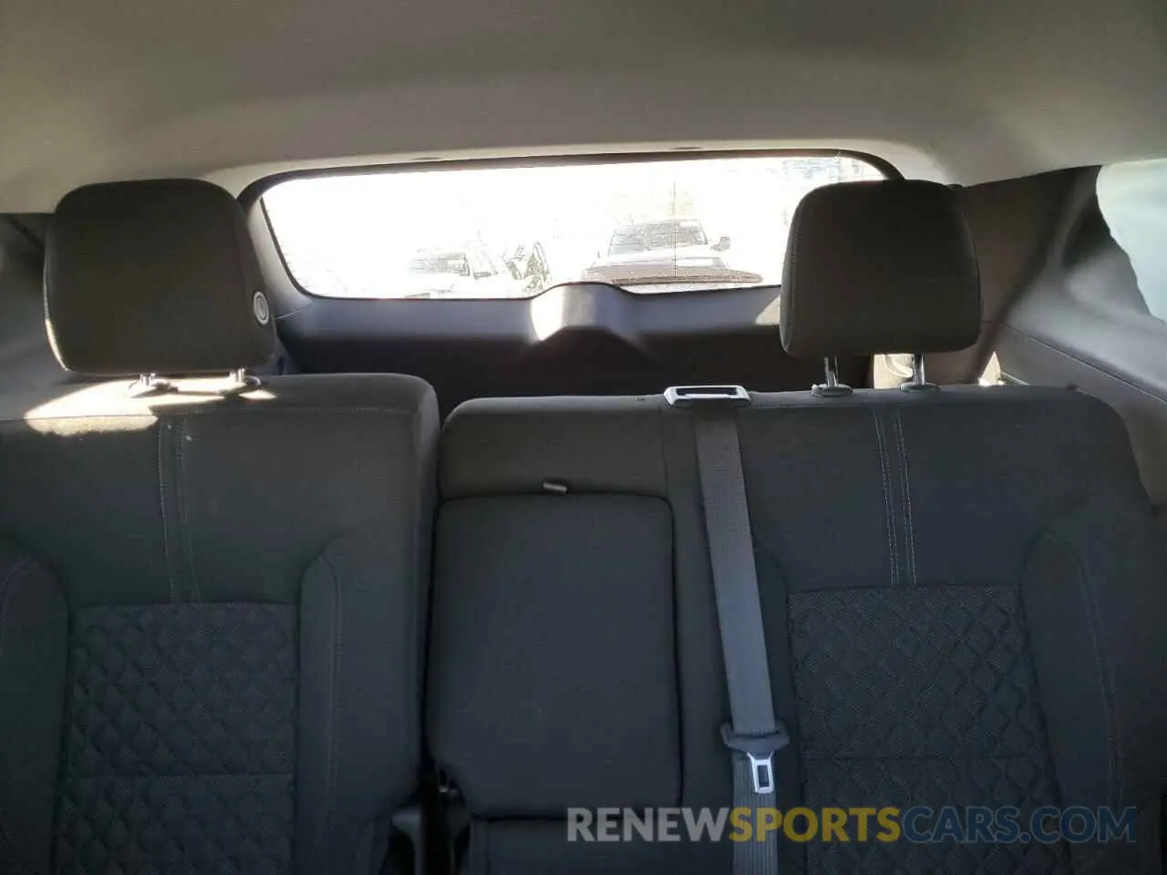 10 Photograph of a damaged car 3GNKBGRS2KS588082 CHEVROLET BLAZER 2019