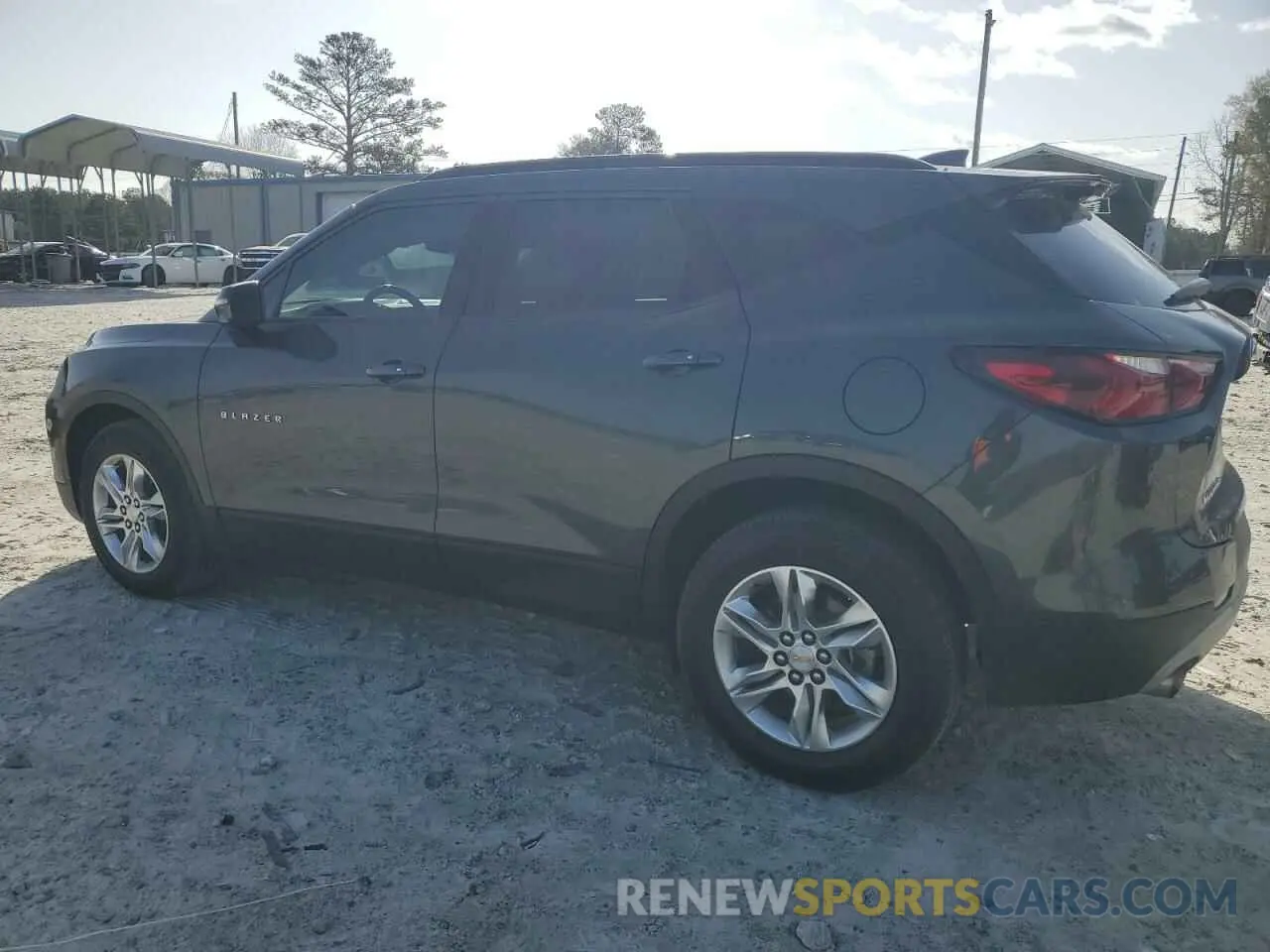 2 Photograph of a damaged car 3GNKBGRS2KS612333 CHEVROLET BLAZER 2019