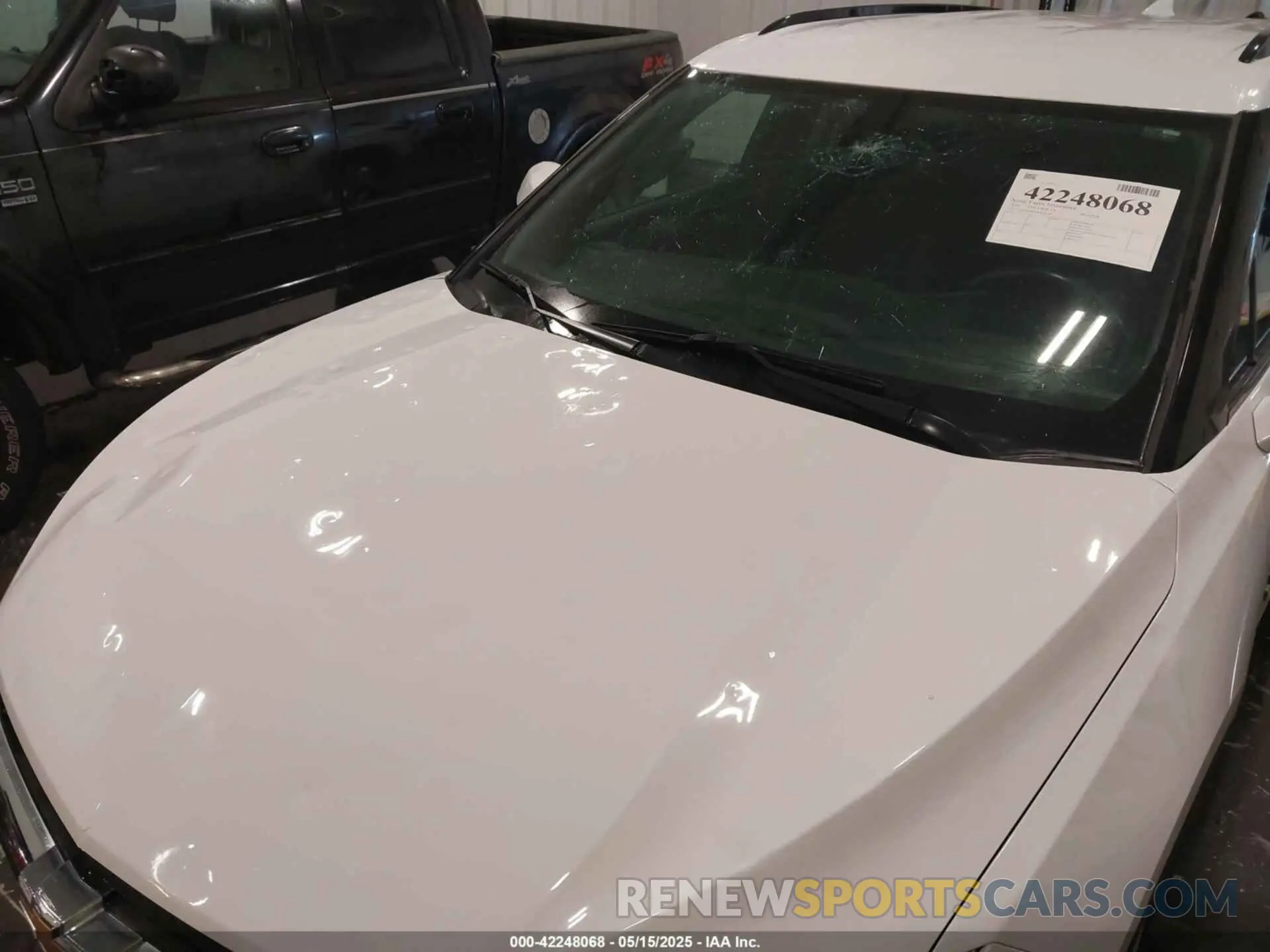 18 Photograph of a damaged car 3GNKBGRS2KS694189 CHEVROLET BLAZER 2019