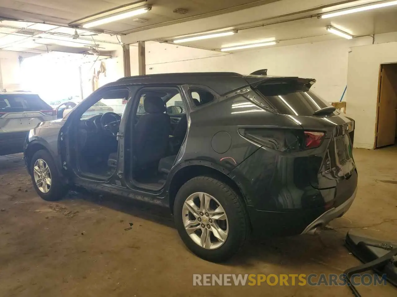2 Photograph of a damaged car 3GNKBGRS3KS664957 CHEVROLET BLAZER 2019