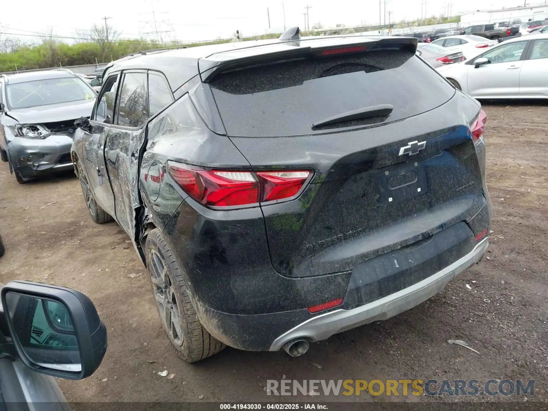 3 Photograph of a damaged car 3GNKBGRS5KS683414 CHEVROLET BLAZER 2019