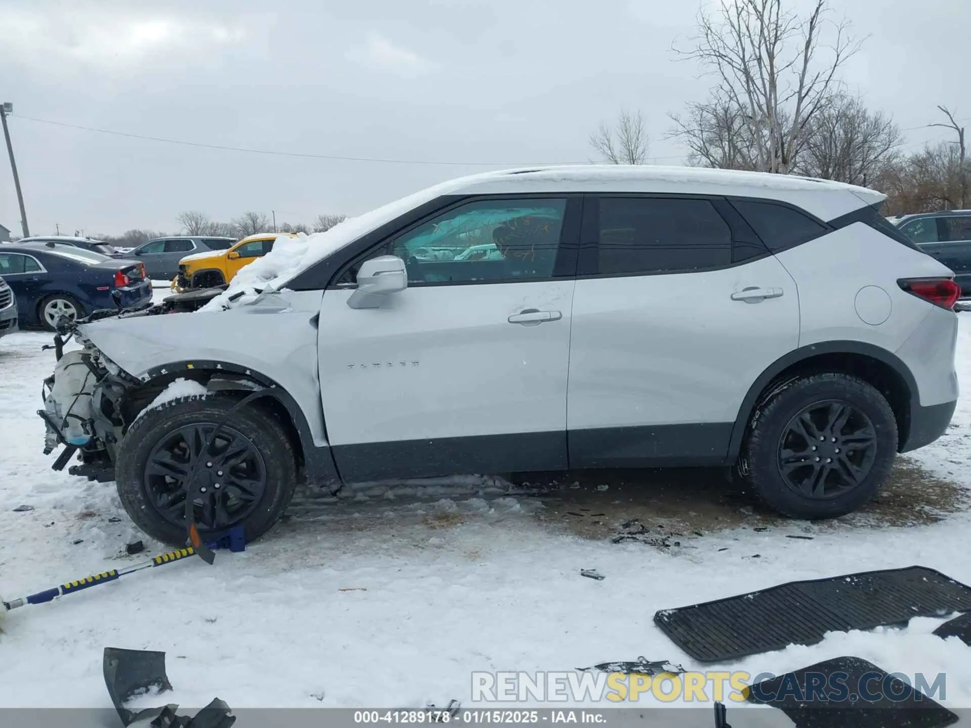 13 Photograph of a damaged car 3GNKBGRS6KS571642 CHEVROLET BLAZER 2019