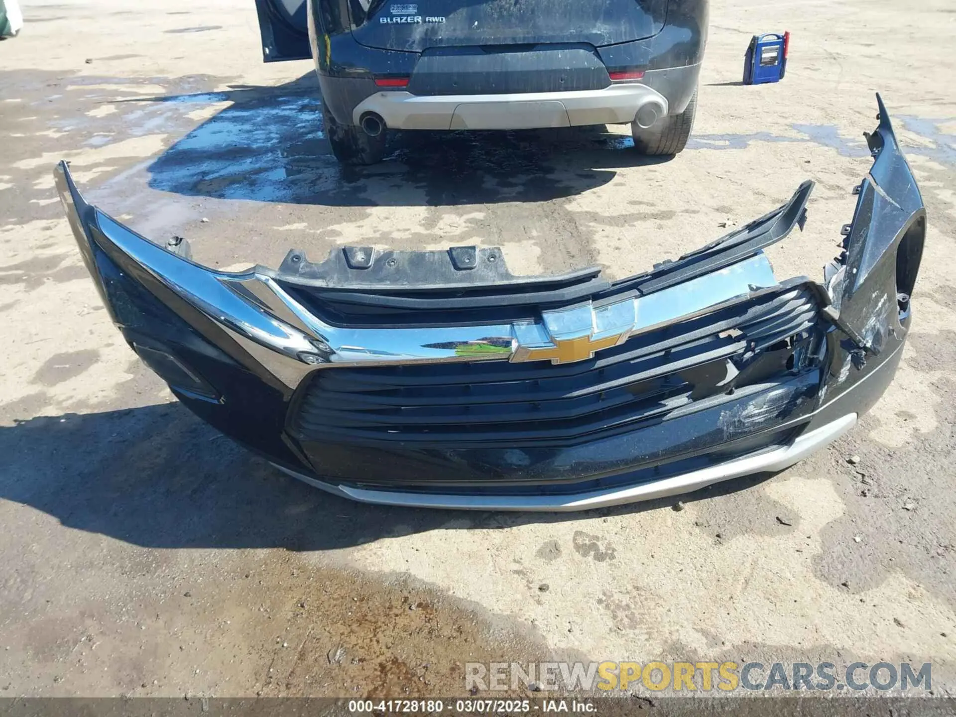 12 Photograph of a damaged car 3GNKBGRS7KS613218 CHEVROLET BLAZER 2019