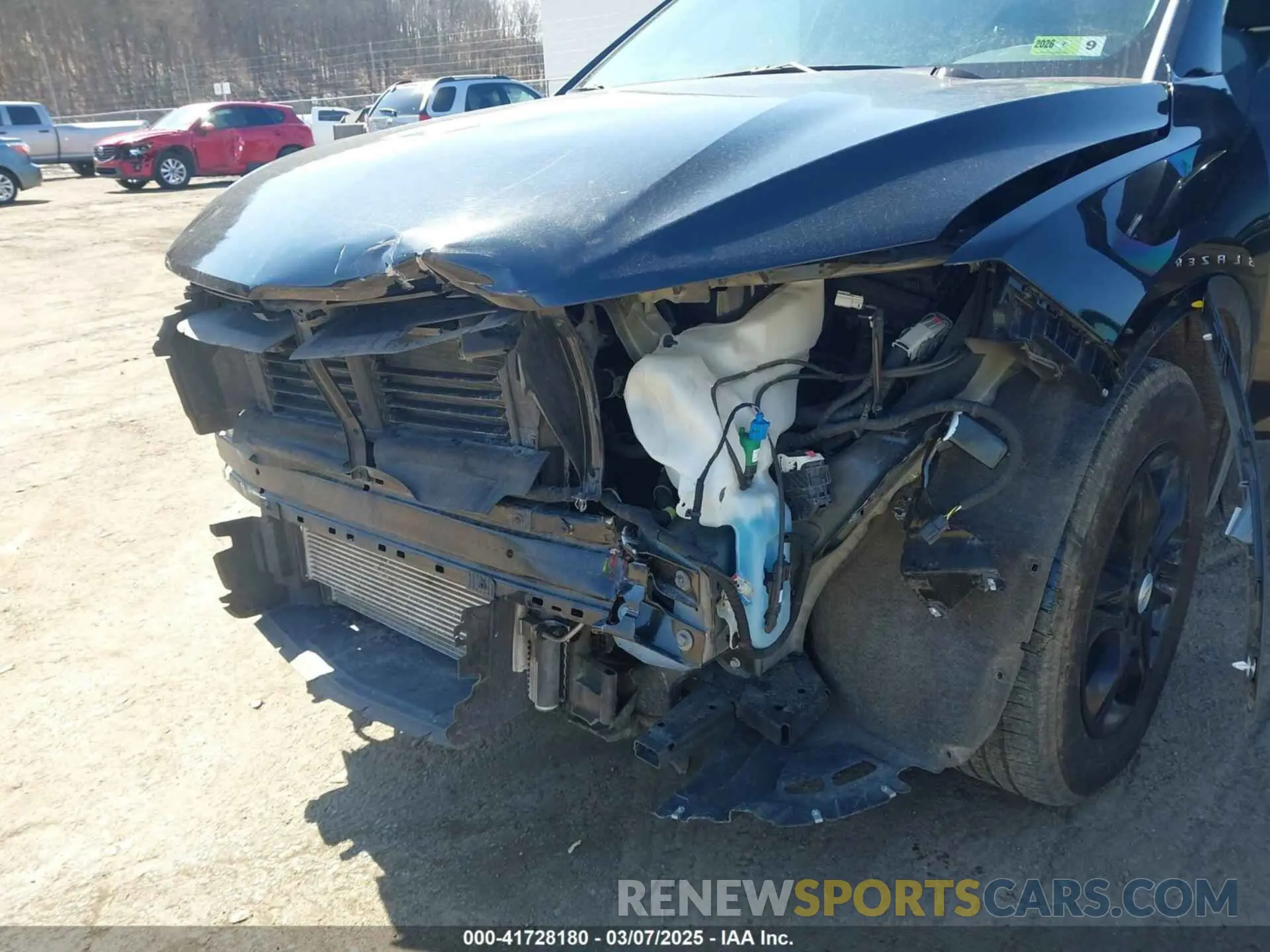 19 Photograph of a damaged car 3GNKBGRS7KS613218 CHEVROLET BLAZER 2019