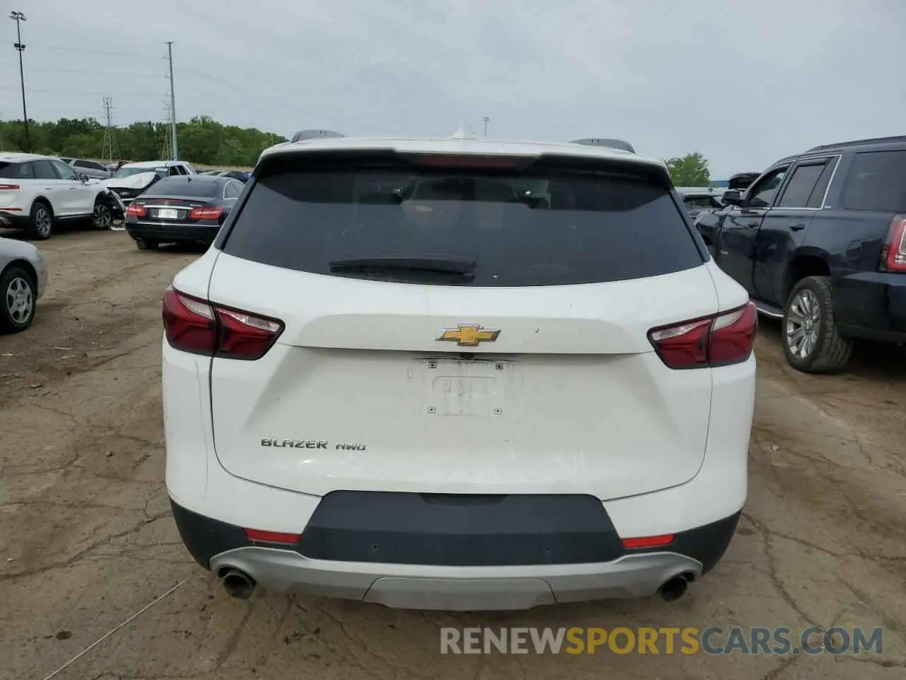 6 Photograph of a damaged car 3GNKBGRS8KS574574 CHEVROLET BLAZER 2019