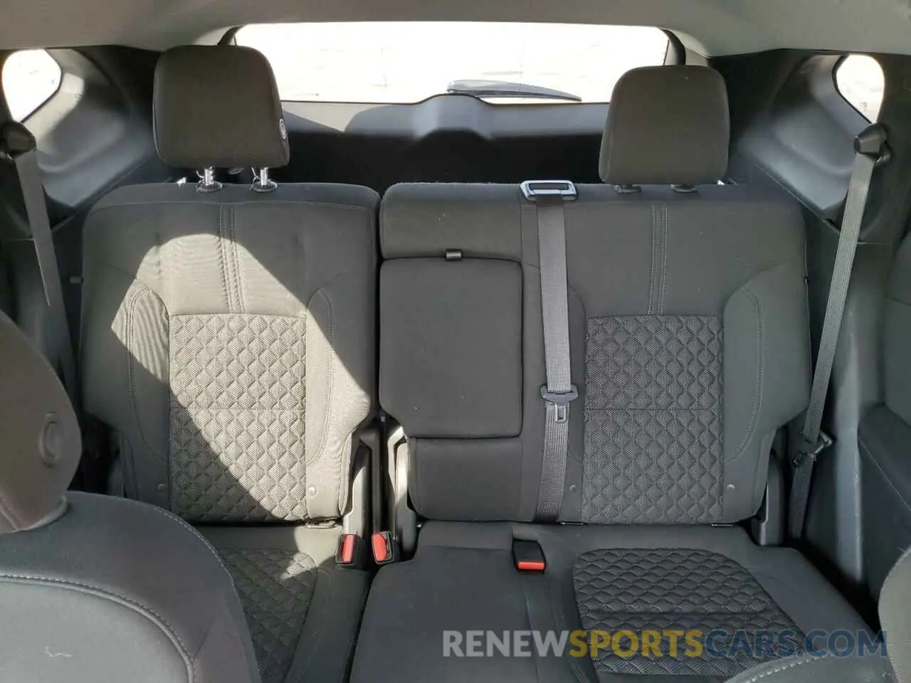 10 Photograph of a damaged car 3GNKBGRS8KS585235 CHEVROLET BLAZER 2019