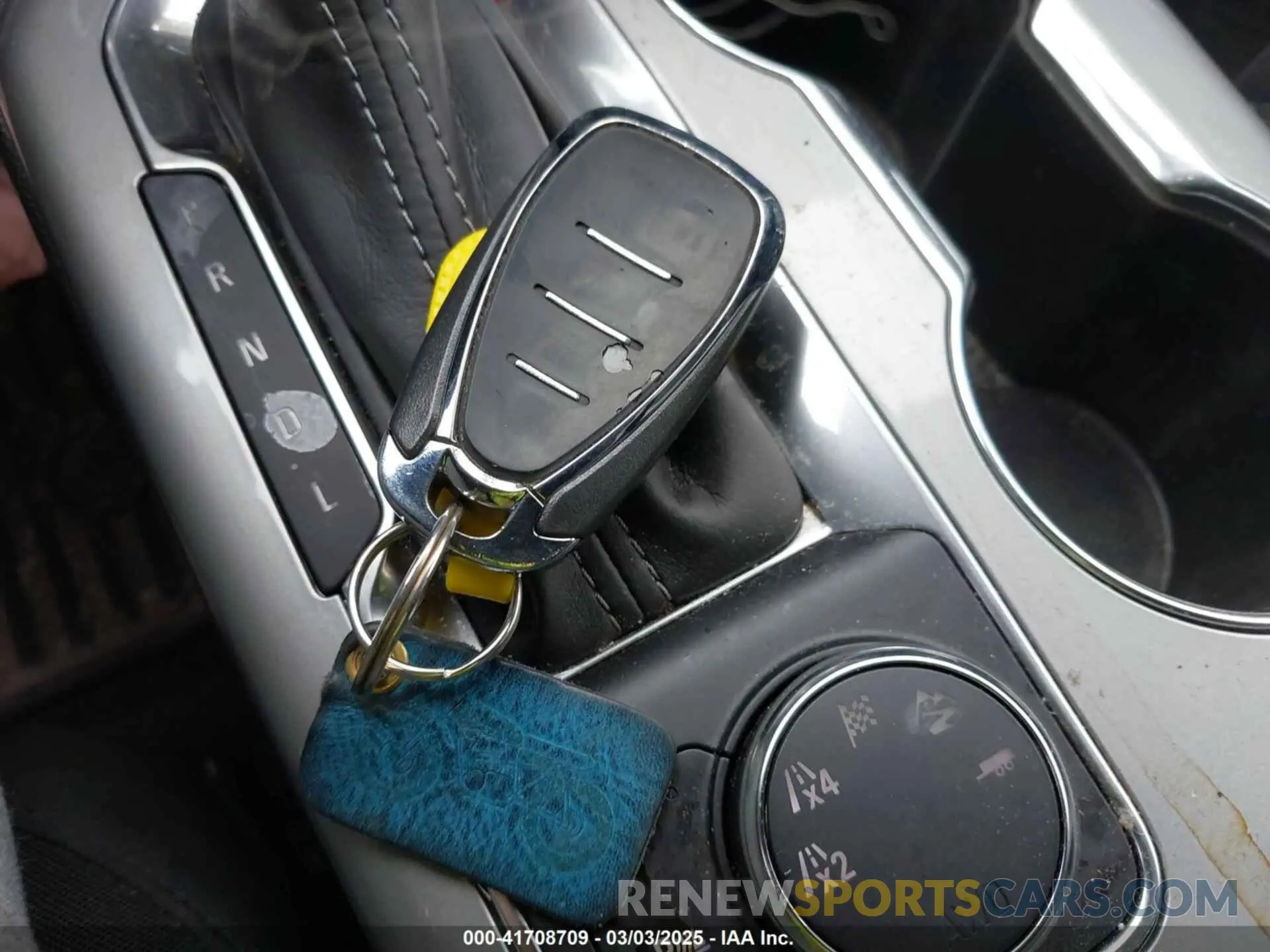 11 Photograph of a damaged car 3GNKBGRS8KS642727 CHEVROLET BLAZER 2019