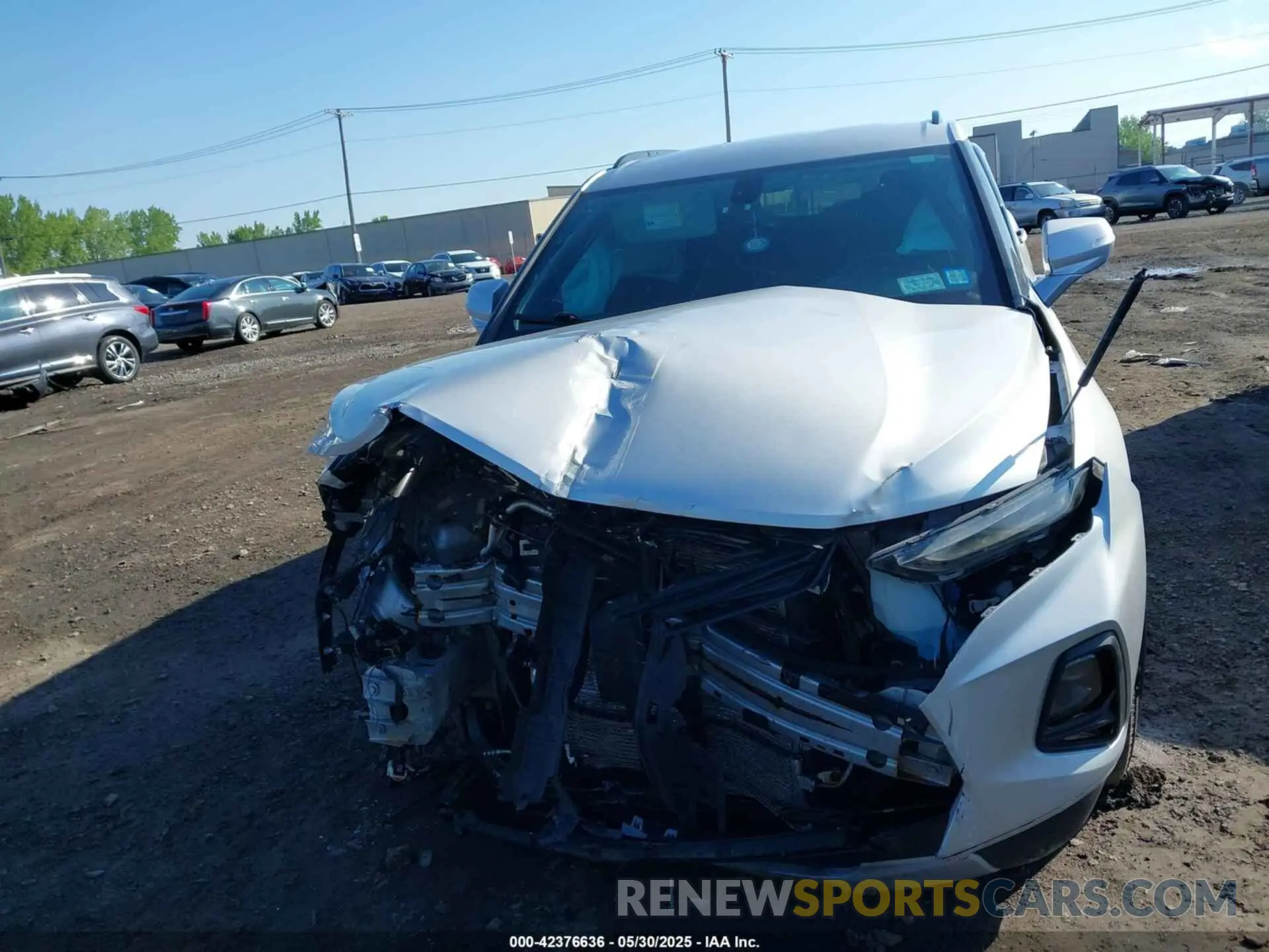 12 Photograph of a damaged car 3GNKBGRS8KS698196 CHEVROLET BLAZER 2019